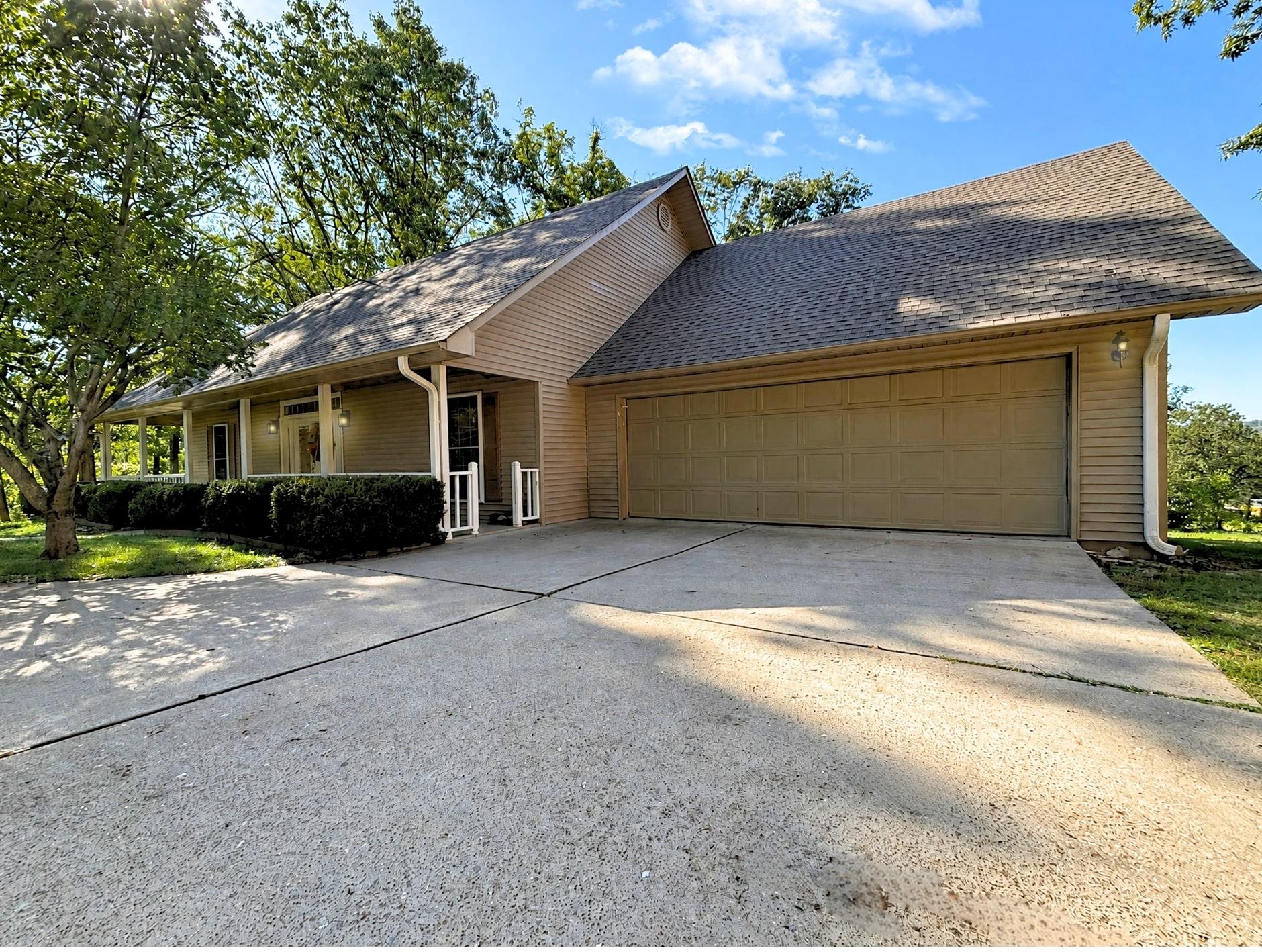 54 F Cherokee Road Cherokee Village, AR 72529