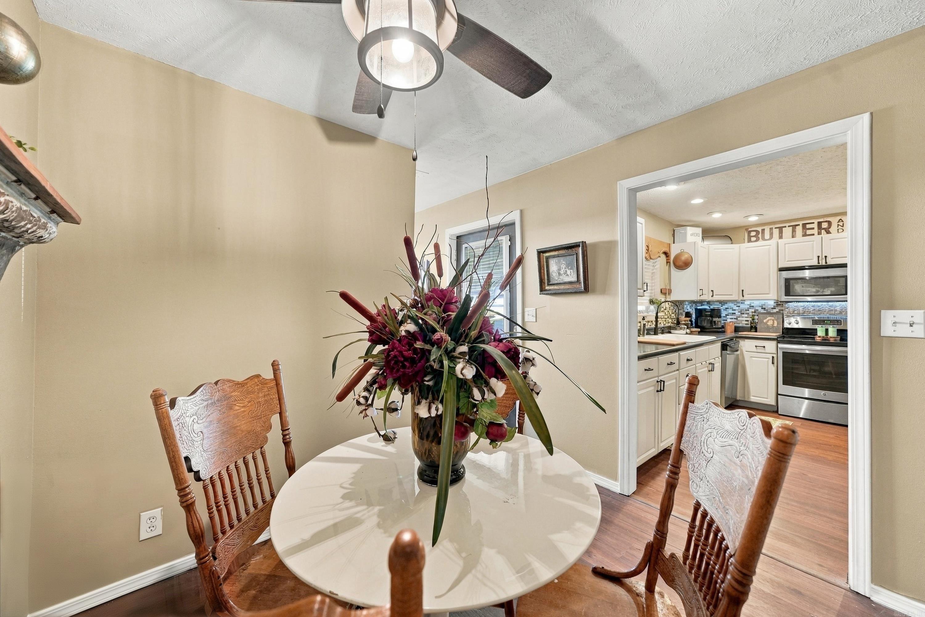 27 Pine Street Guy, AR 72061