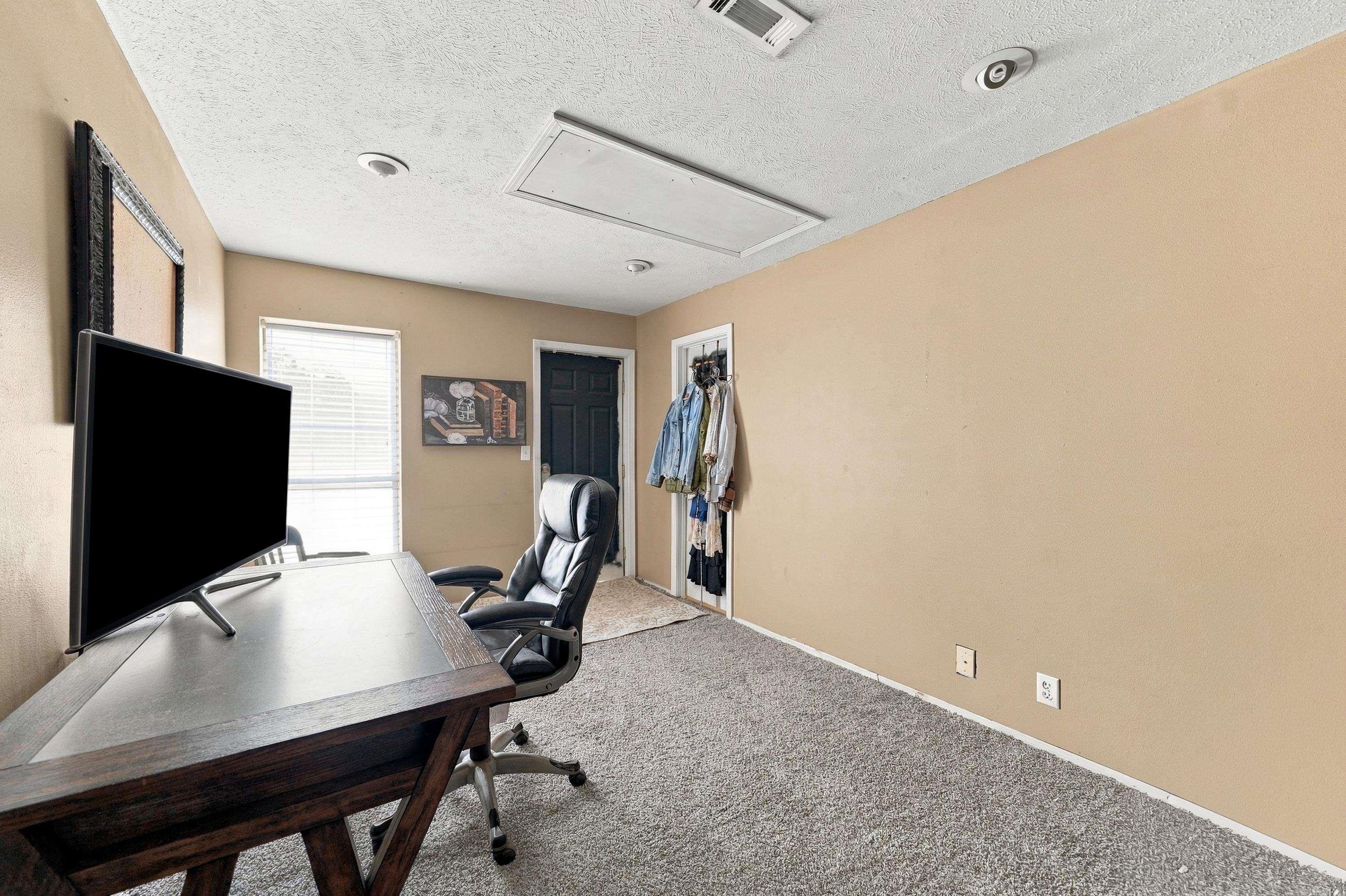 27 Pine Street Guy, AR 72061