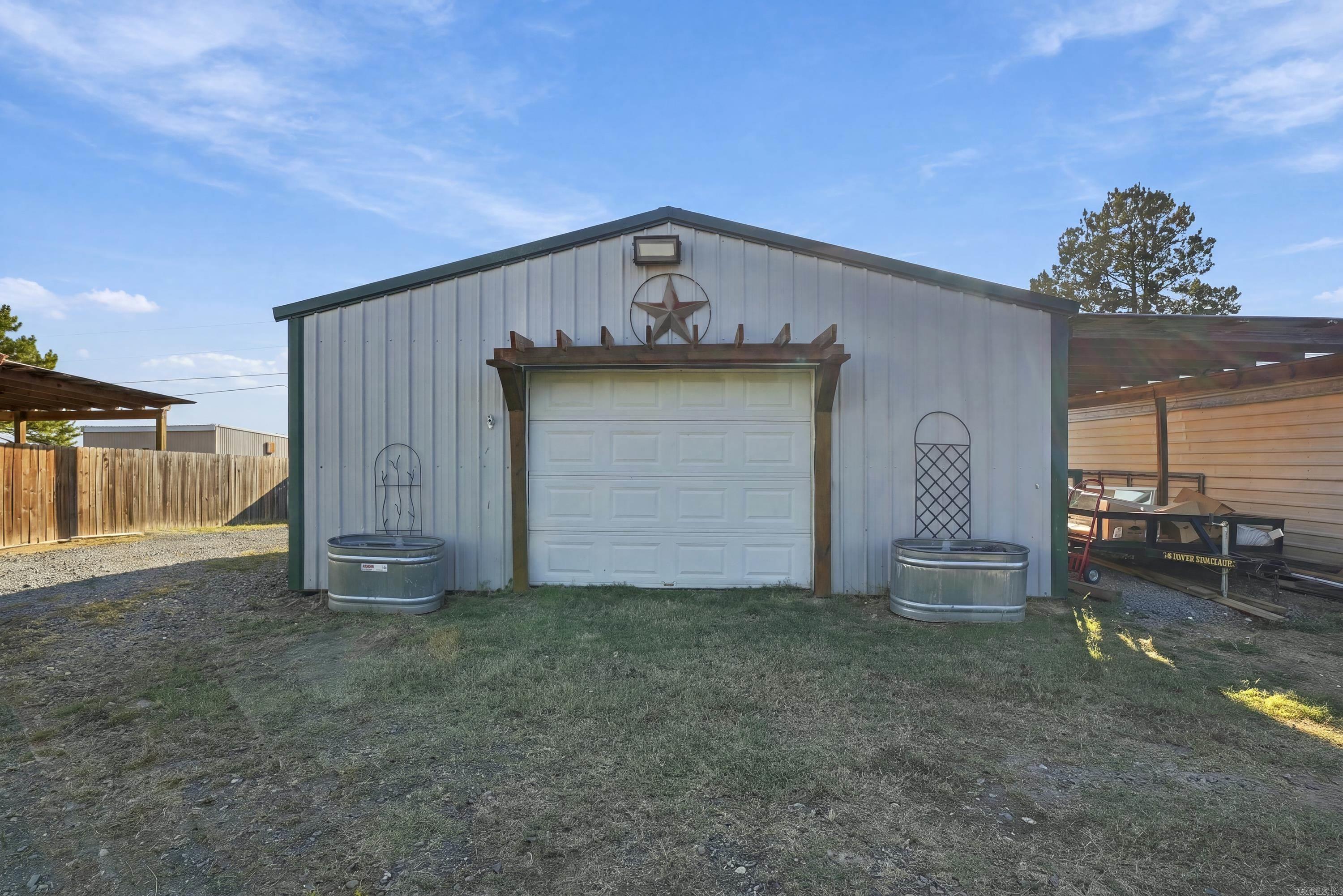 27 Pine Street Guy, AR 72061