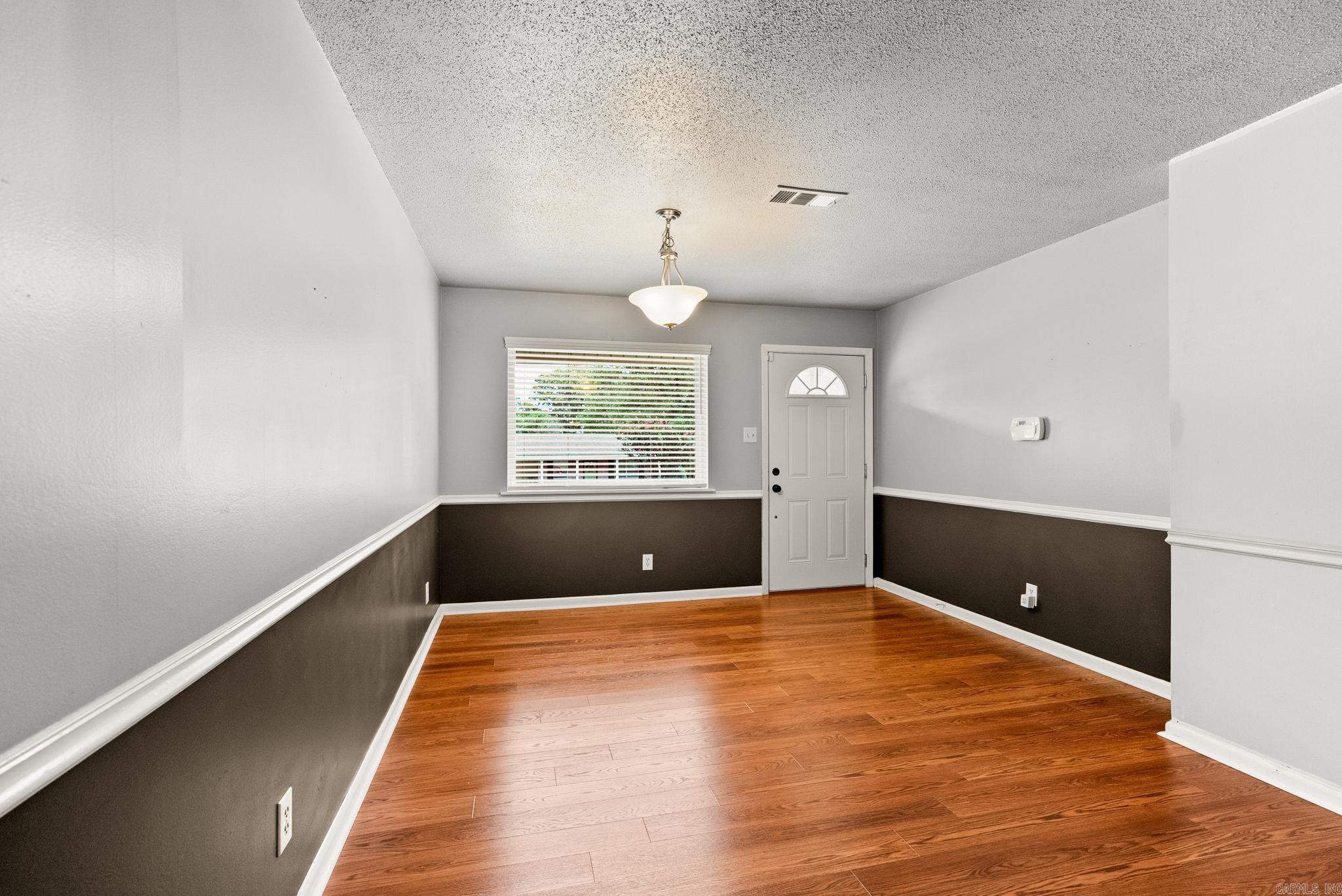 8721 Claremont Avenue — photo 3