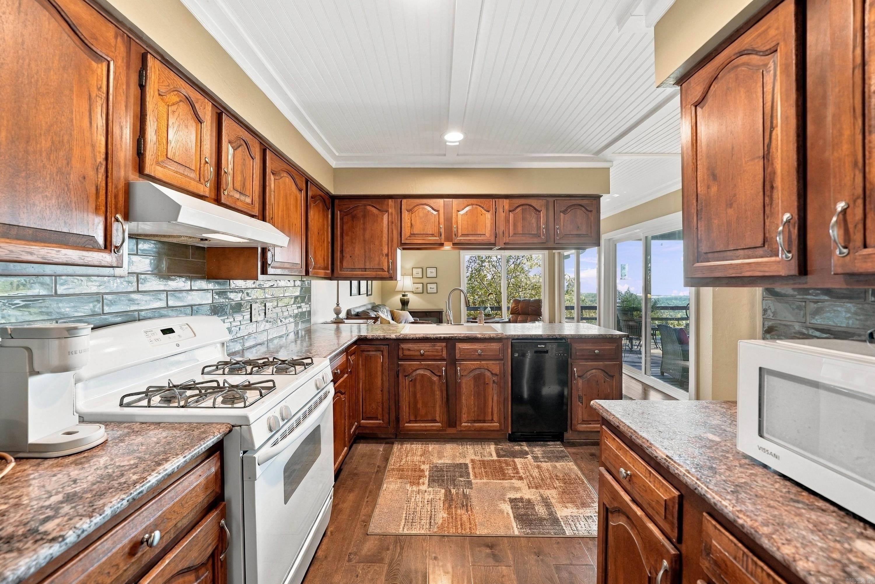 168 Pine Knot Road Fairfield Bay, AR 72088