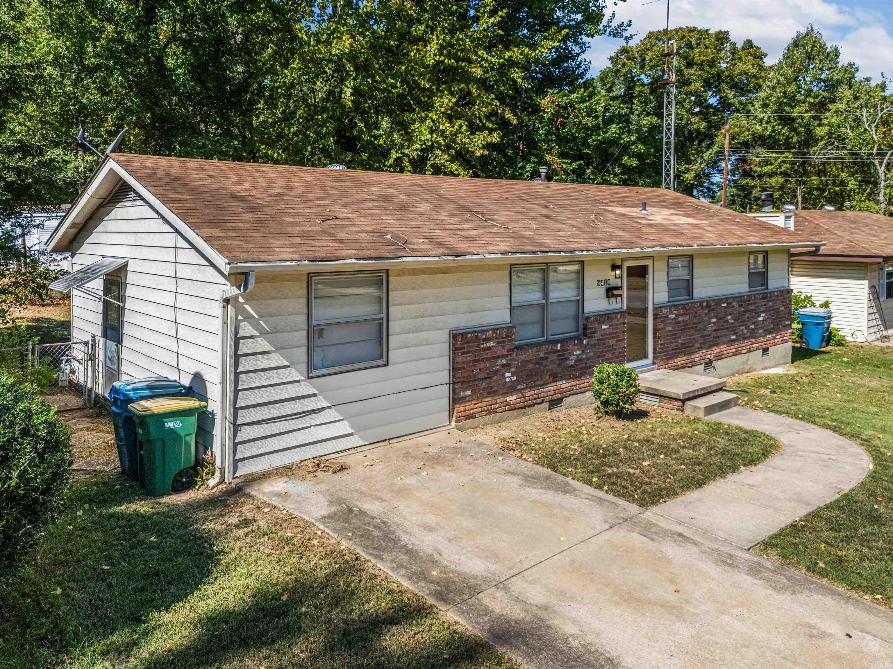 9418 Crofton Drive — exterior