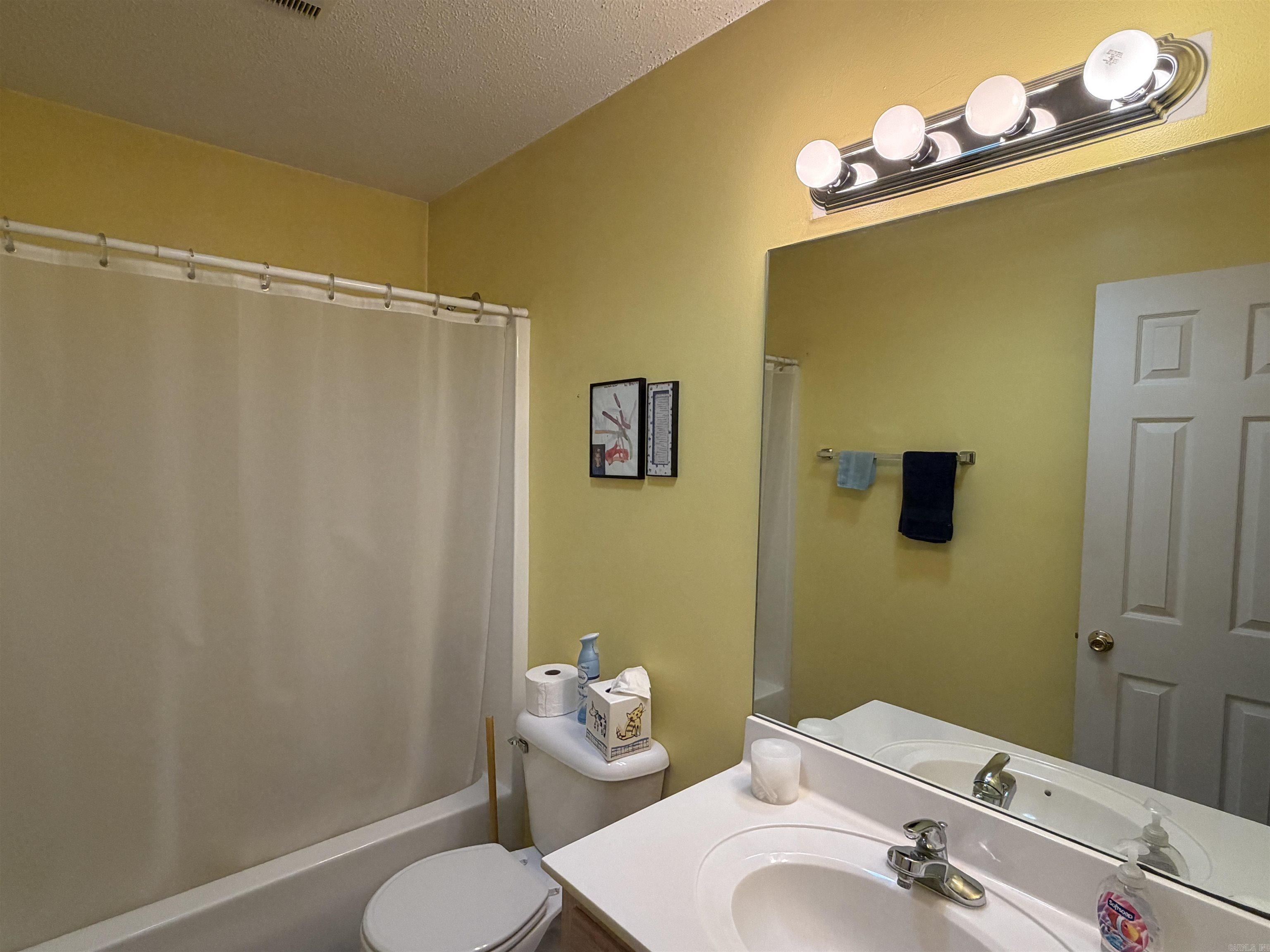 240 Besancon Cabot, AR 72023