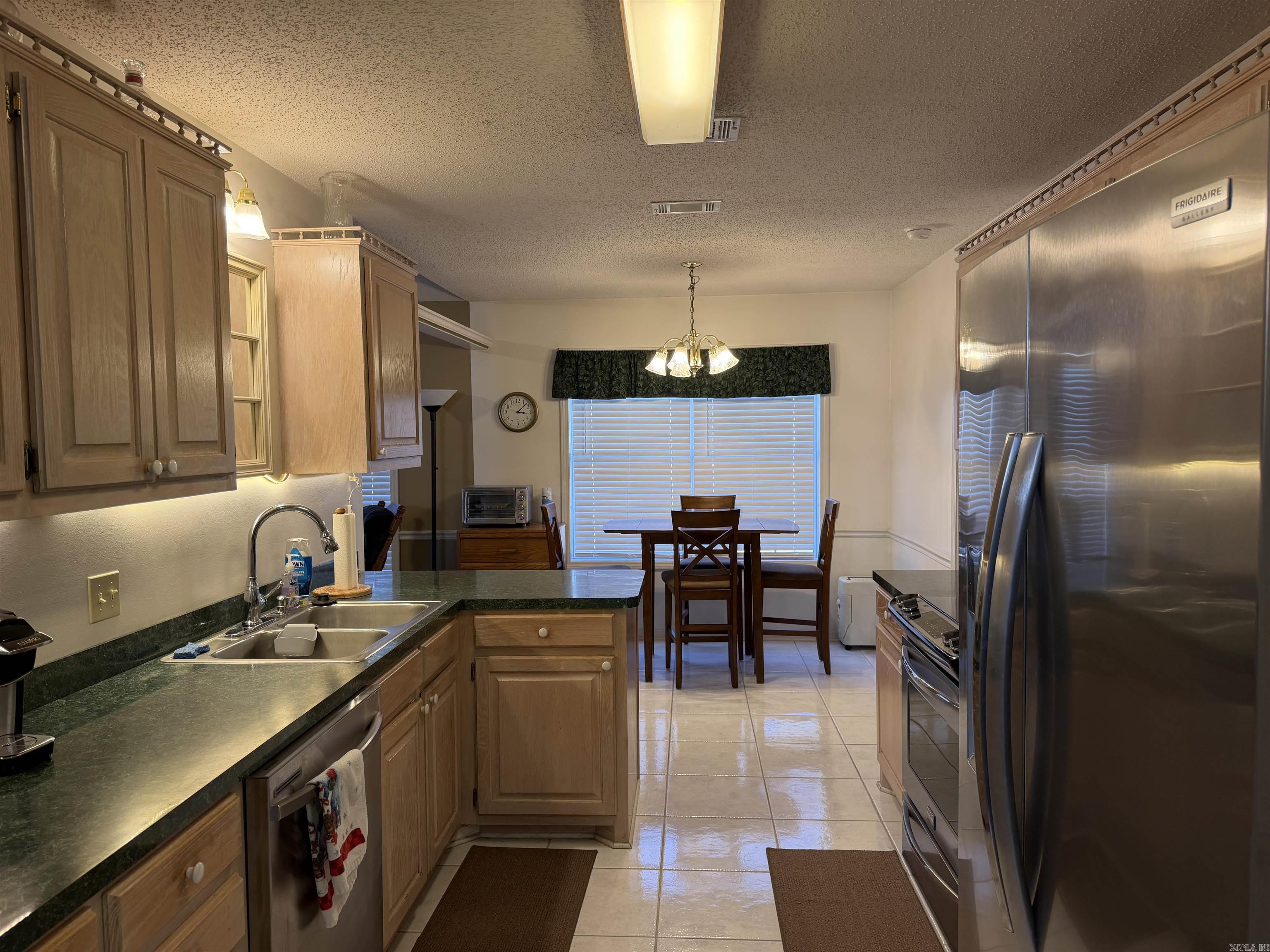 240 Besancon Cabot, AR 72023