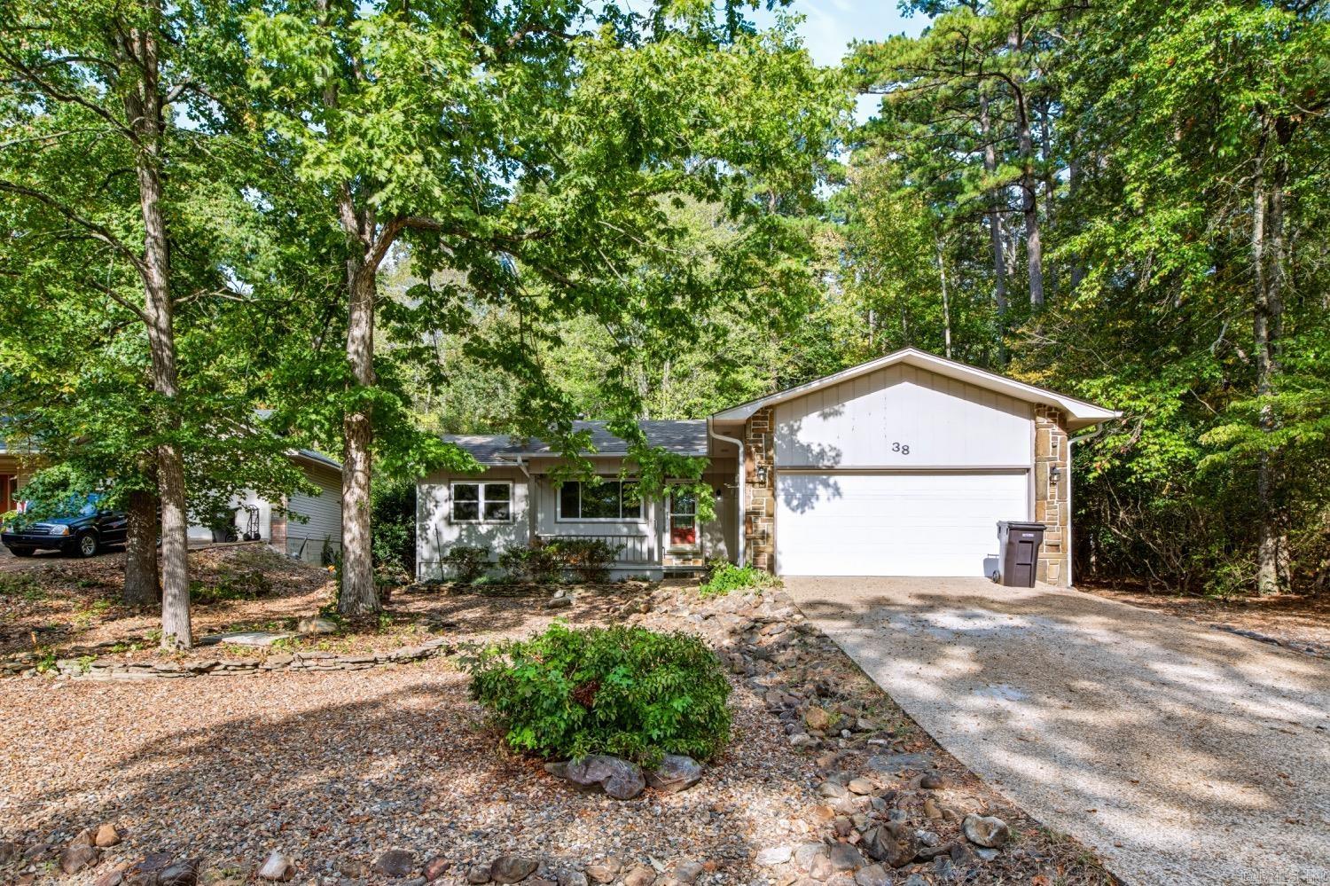 38 Alicante Way Hot Springs, AR 71909