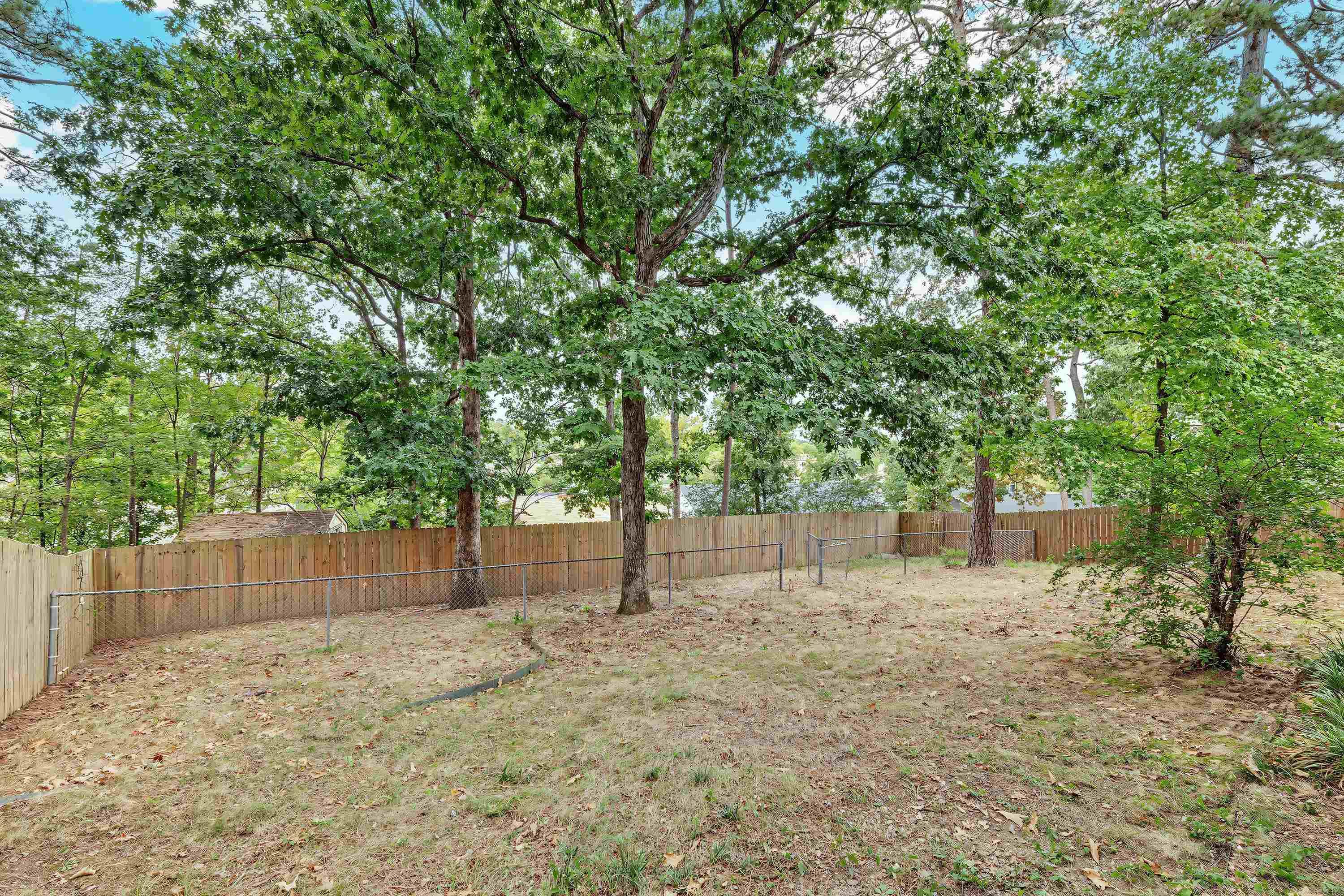 602 parkway place Drive Little Rock, AR 72211