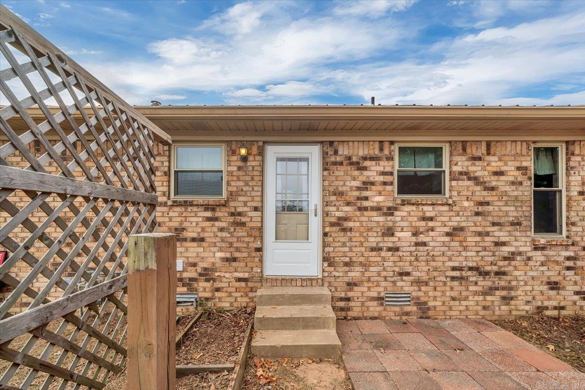15919 Faulkner Lake North Little Rock, AR 72117