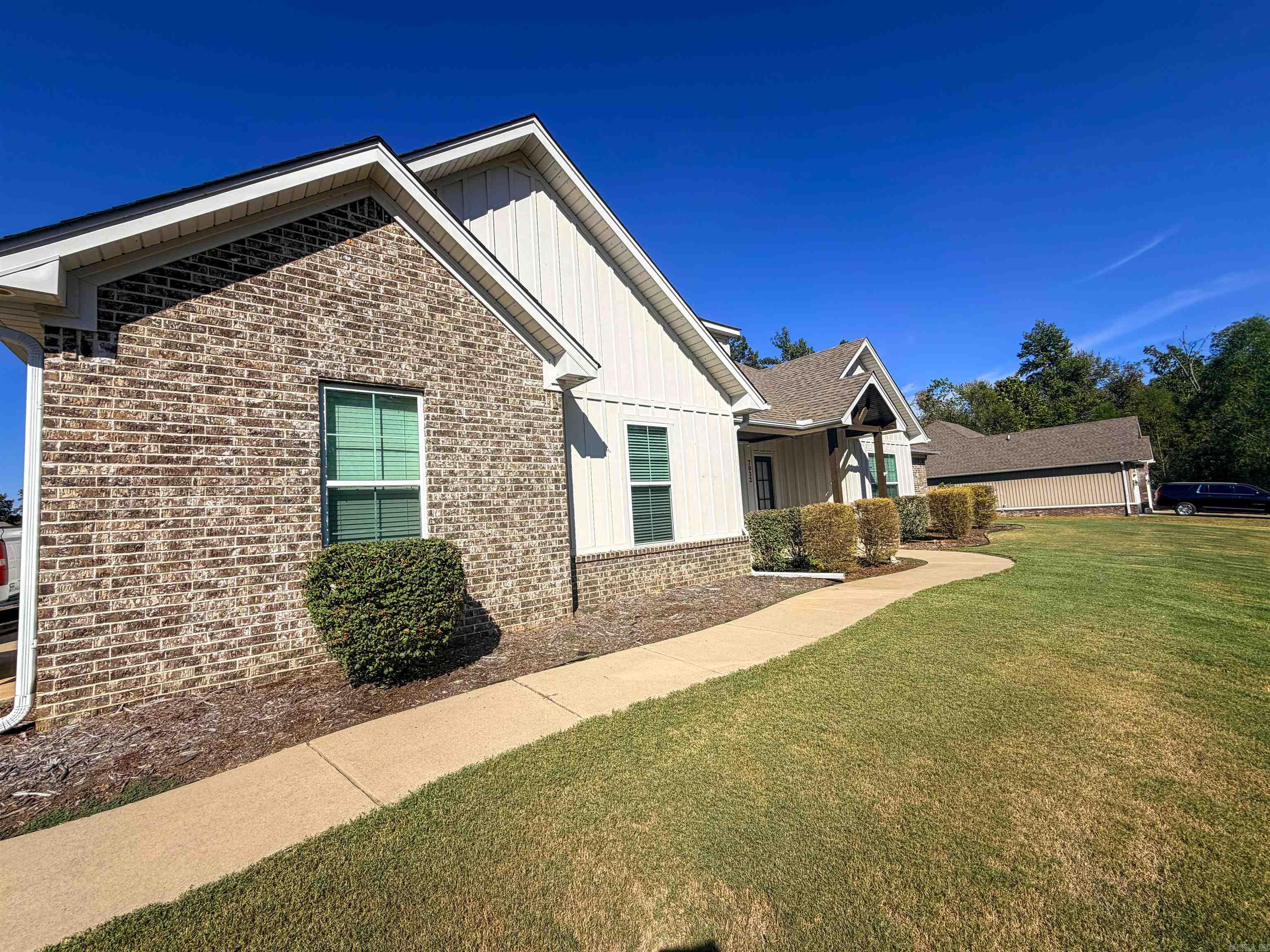 7032 Kasen Drive — photo 2