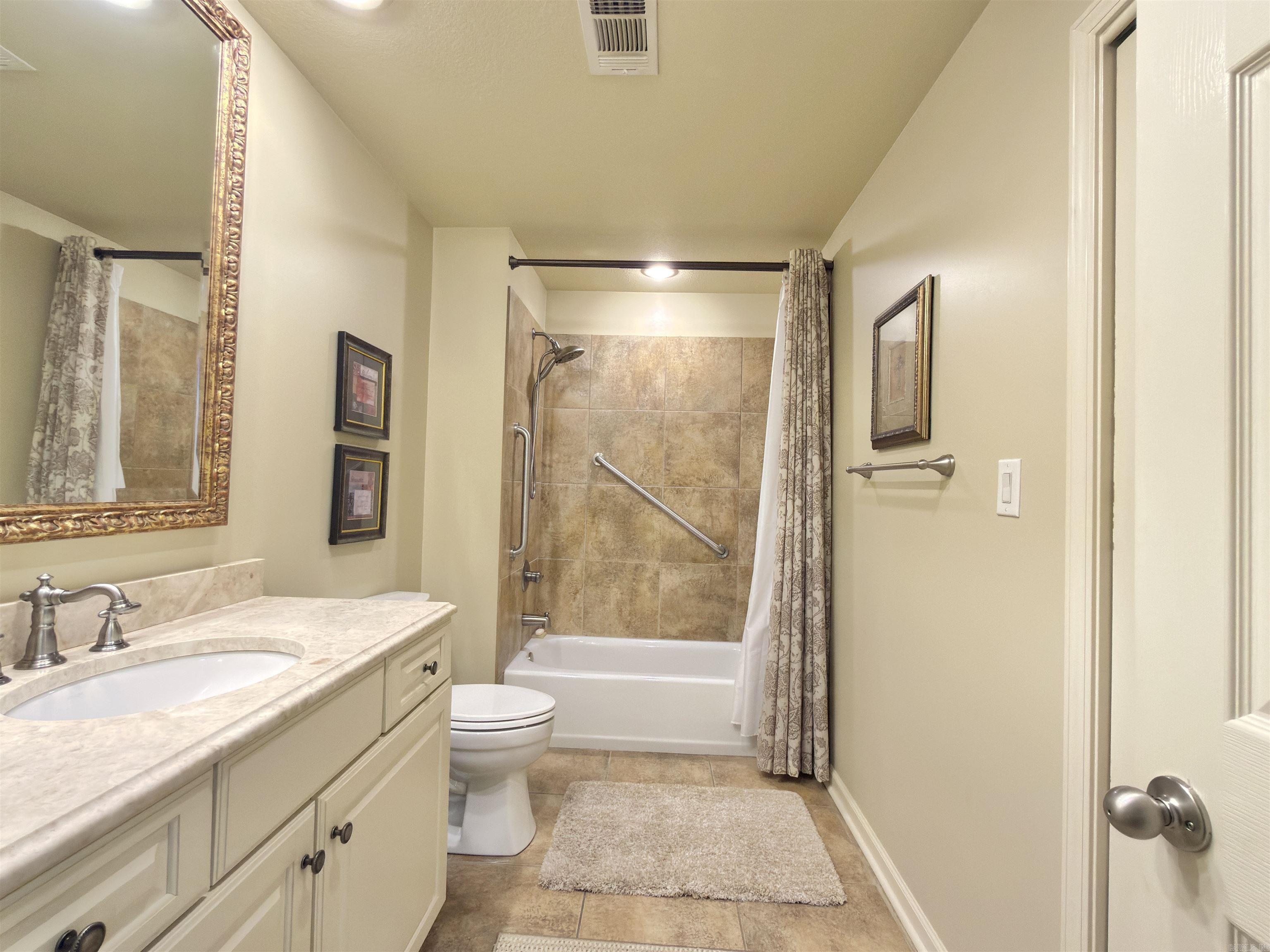 10 Enclave Circle Paragould, AR 72450
