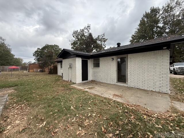 313 Teresa Ln — photo 2