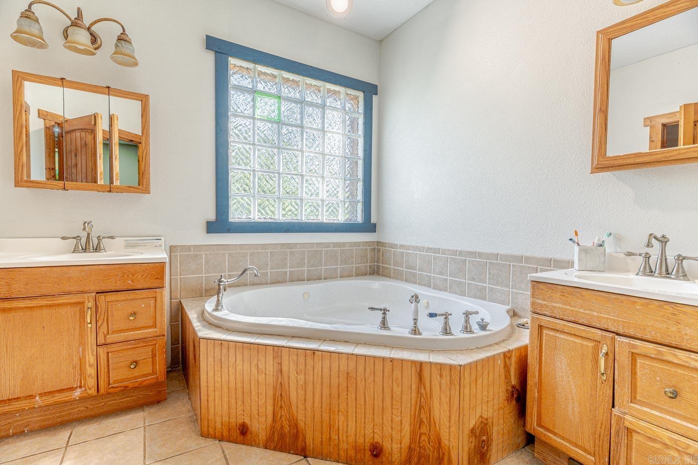 863 Rodney Cutoff Road Jordan, AR 72519