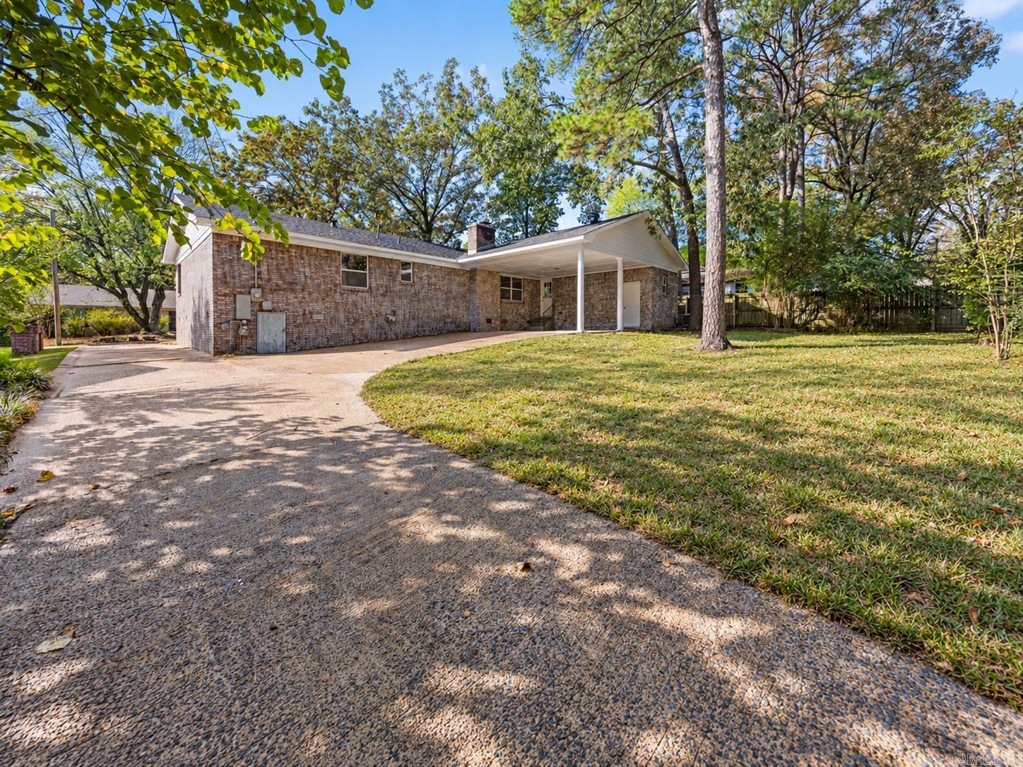 19 Queenspark Road Little Rock, AR 72227