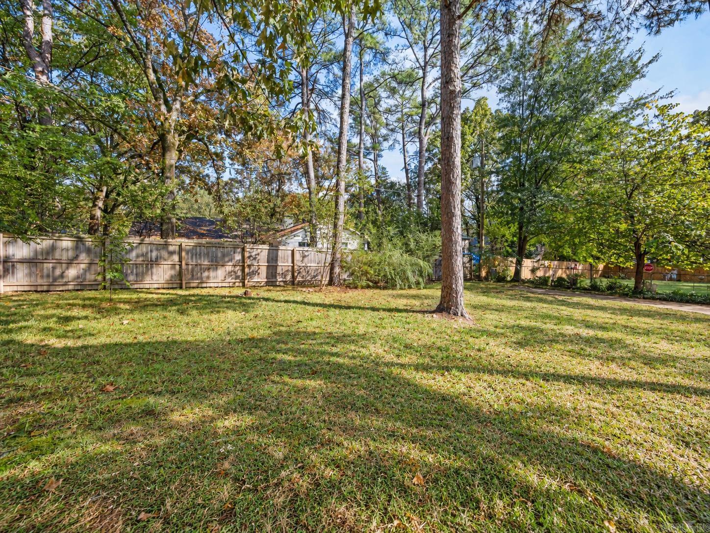 19 Queenspark Road Little Rock, AR 72227
