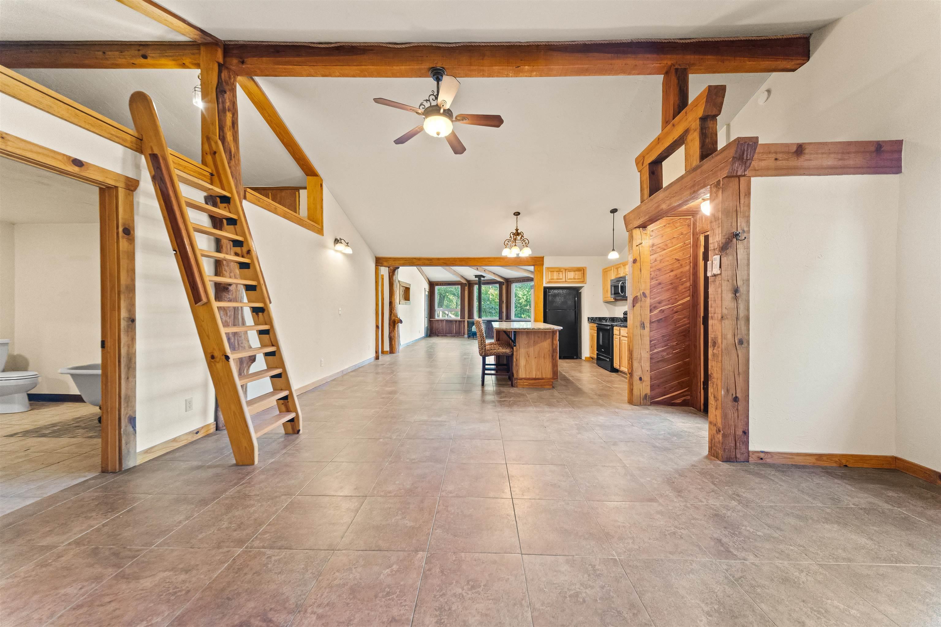 166 Eleven Oaks Hot Springs, AR 71909