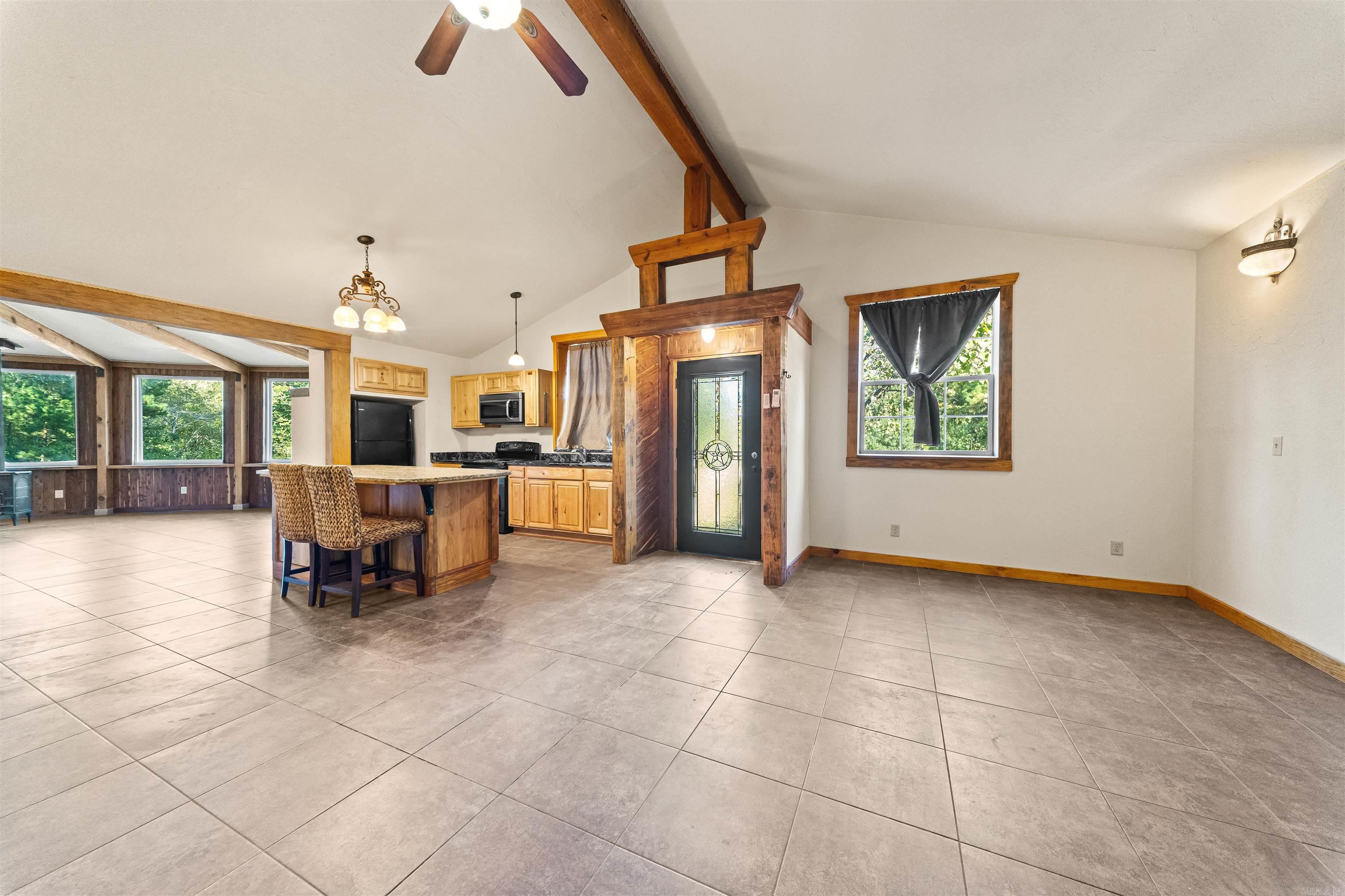 166 Eleven Oaks Hot Springs, AR 71909