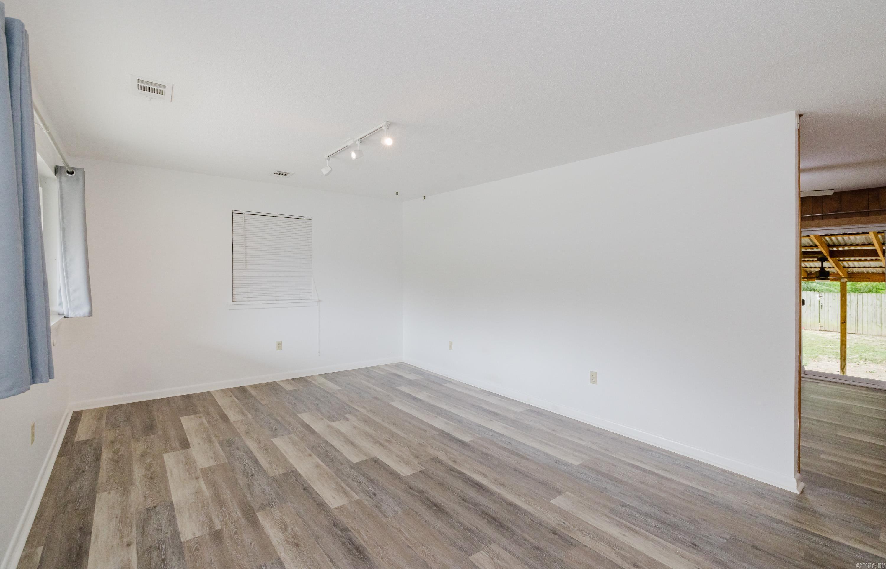 9 Brookhaven Drive — photo 5