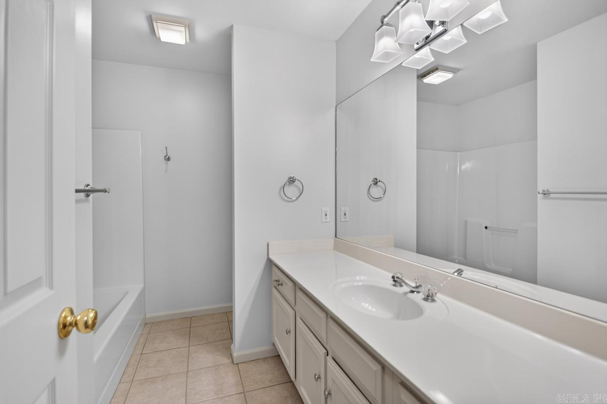 5 Cherry Crest Cove Little Rock, AR 72211