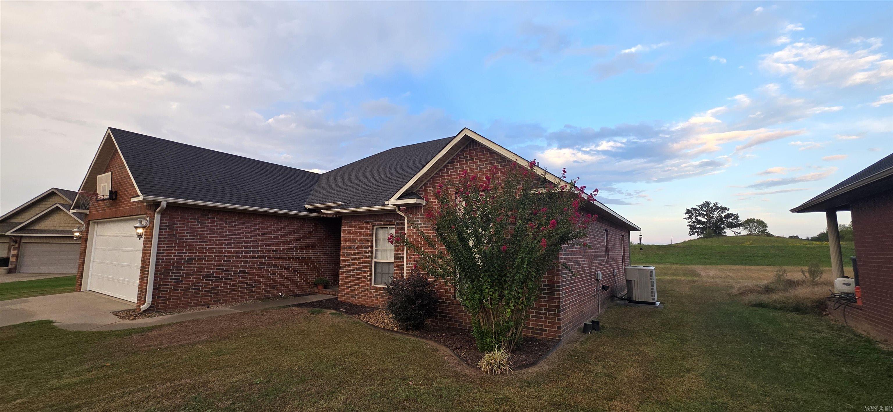 10022 N John Street Danville, AR 72833