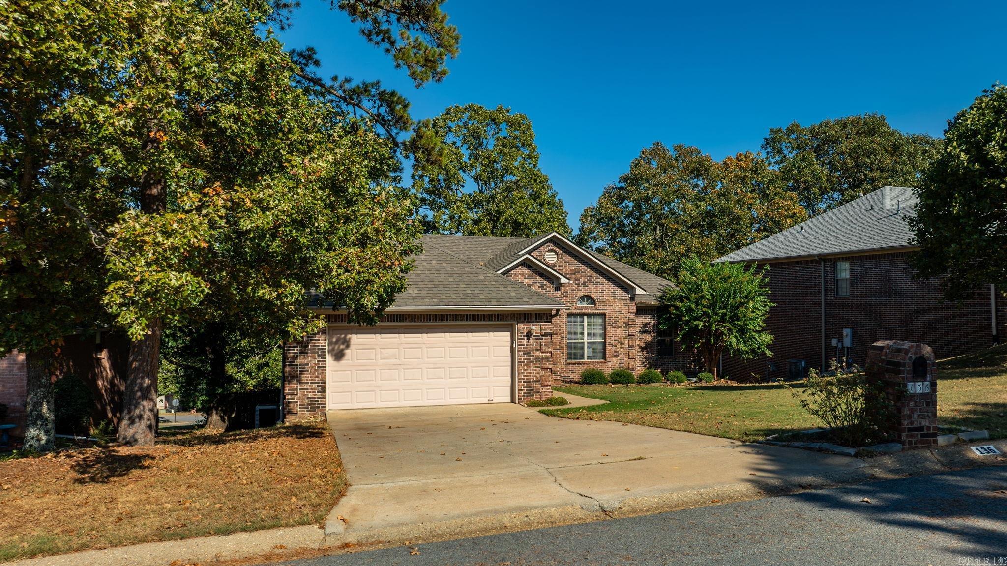 136 Ridgeland Dr Maumelle, AR 72113