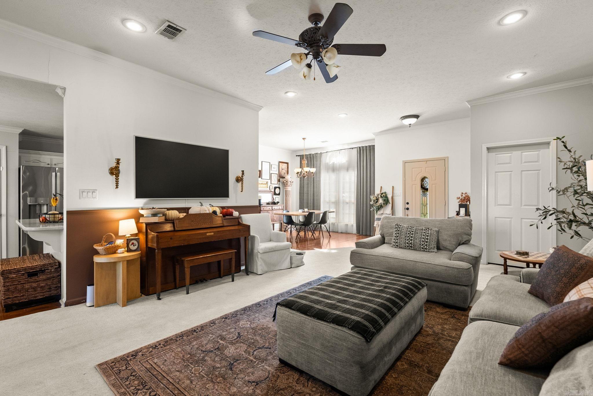 136 Ridgeland Dr Maumelle, AR 72113