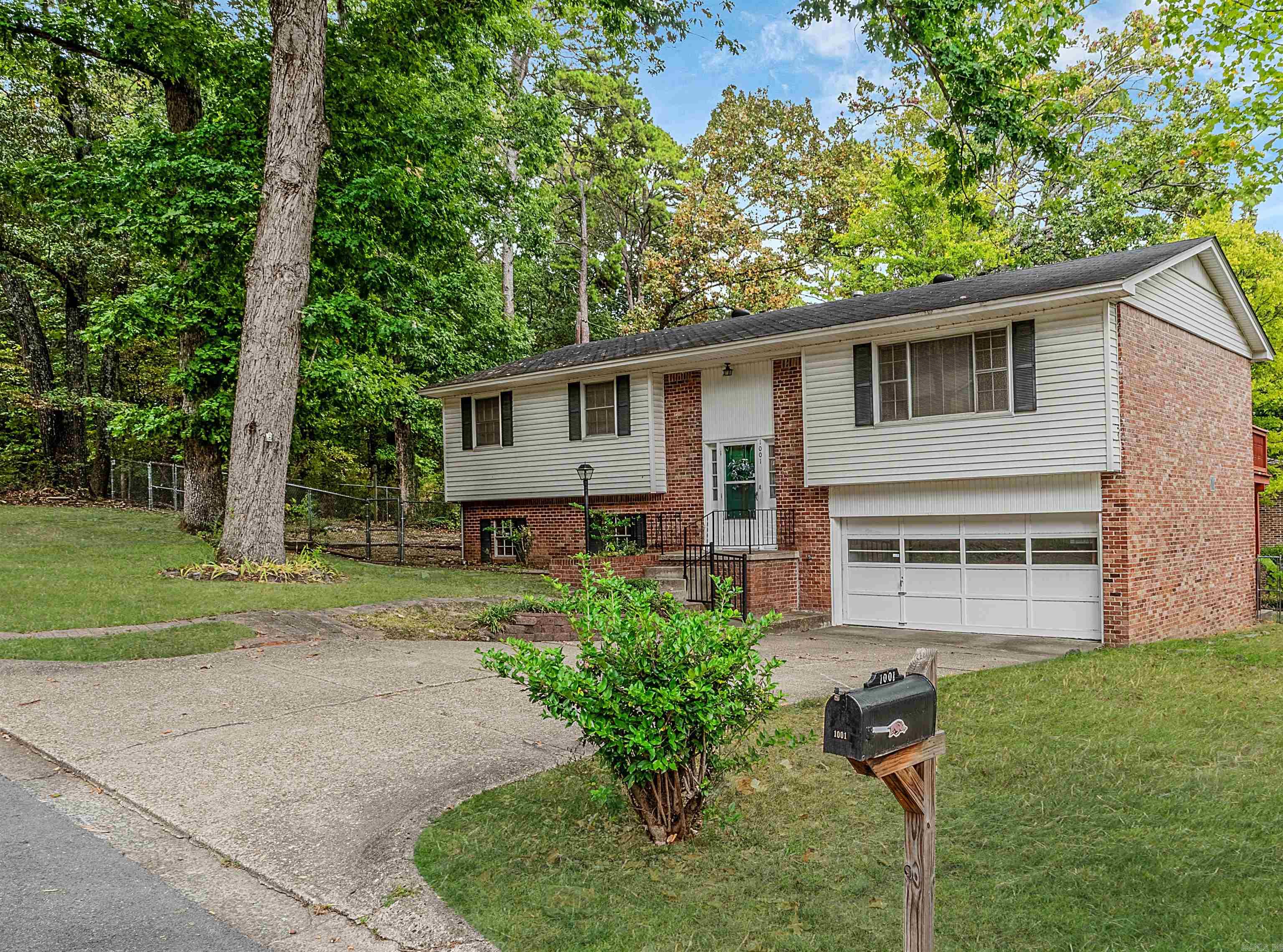 1001 Patton Place — photo 2
