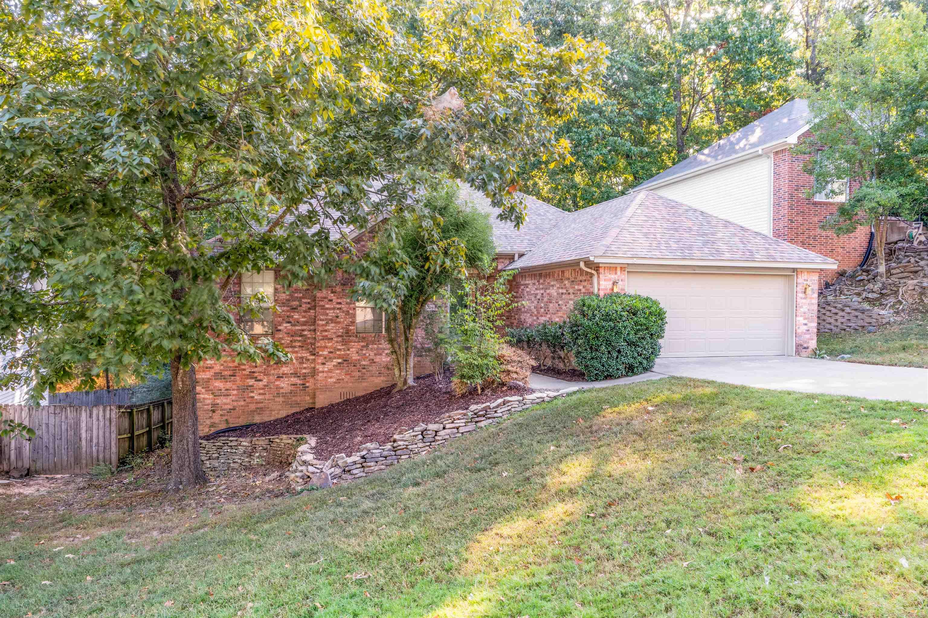 2719 Creekside Dr — photo 2