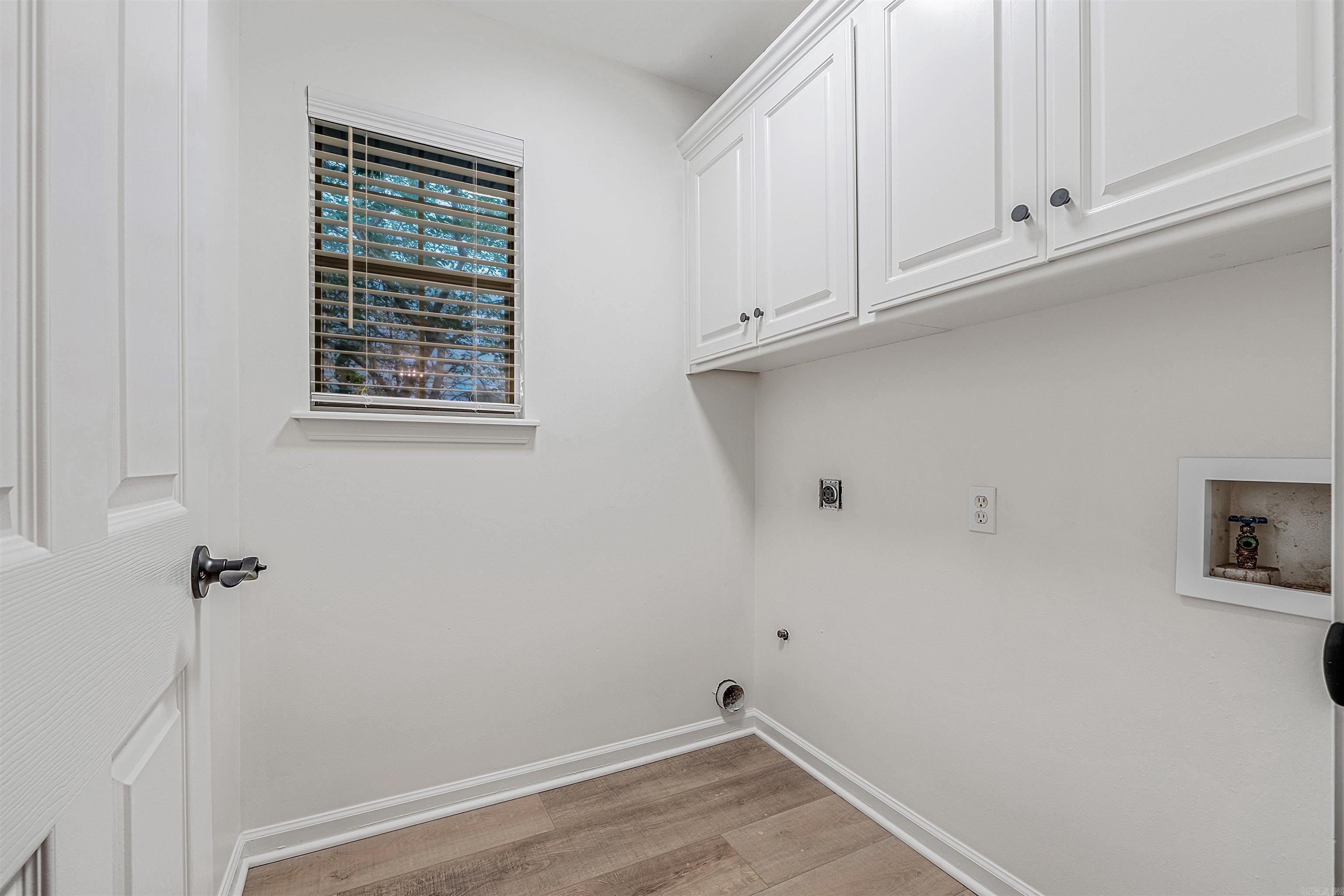 2719 Creekside Dr Little Rock, AR 72211