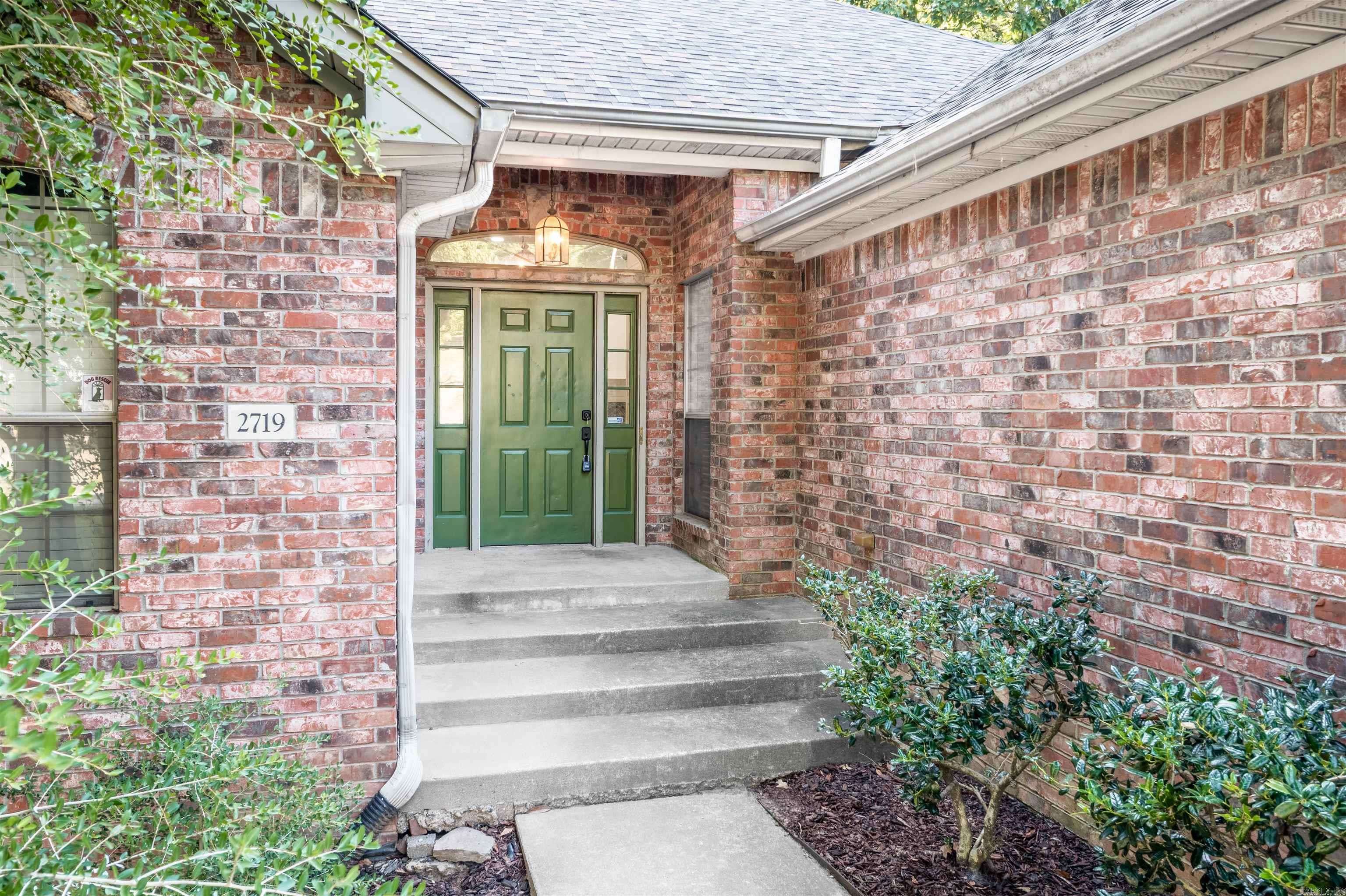 2719 Creekside Dr — photo 3