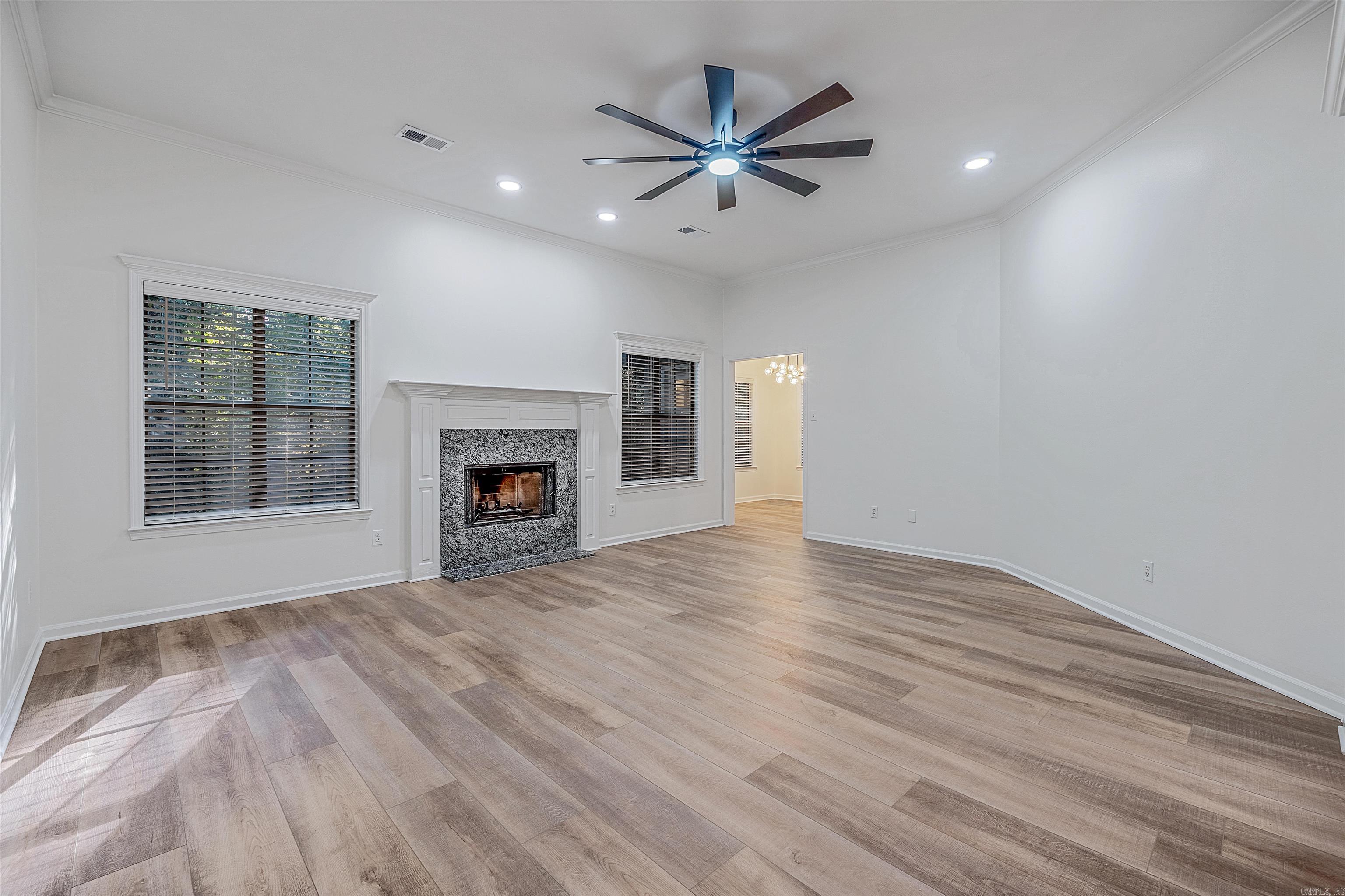 2719 Creekside Dr — photo 4