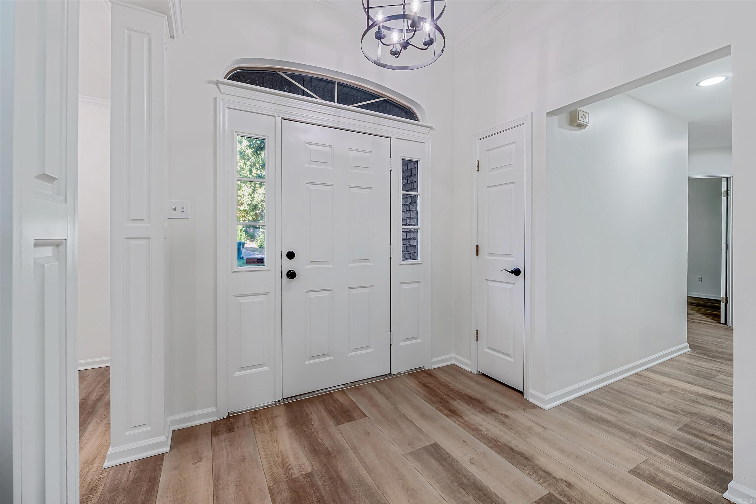 2719 Creekside Dr Little Rock, AR 72211
