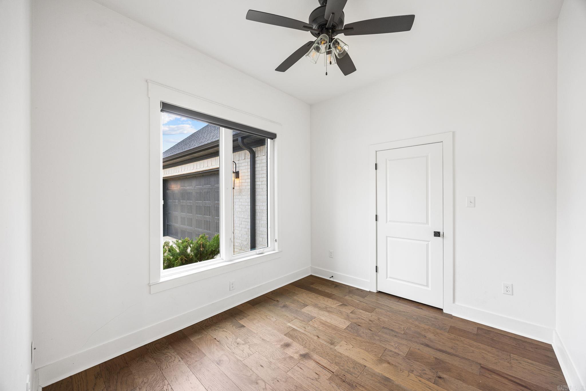 2420 Hurricane Gardens Drive — photo 4