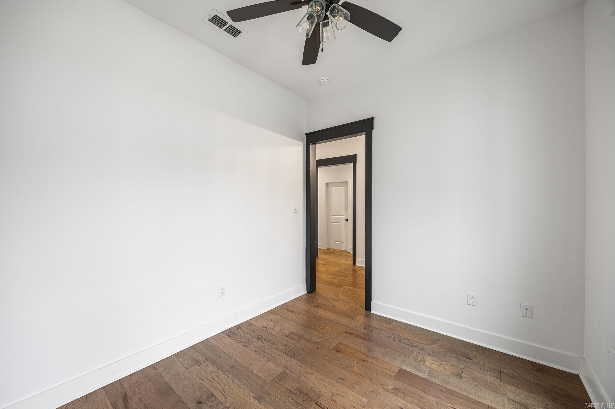 2420 Hurricane Gardens Drive — photo 5