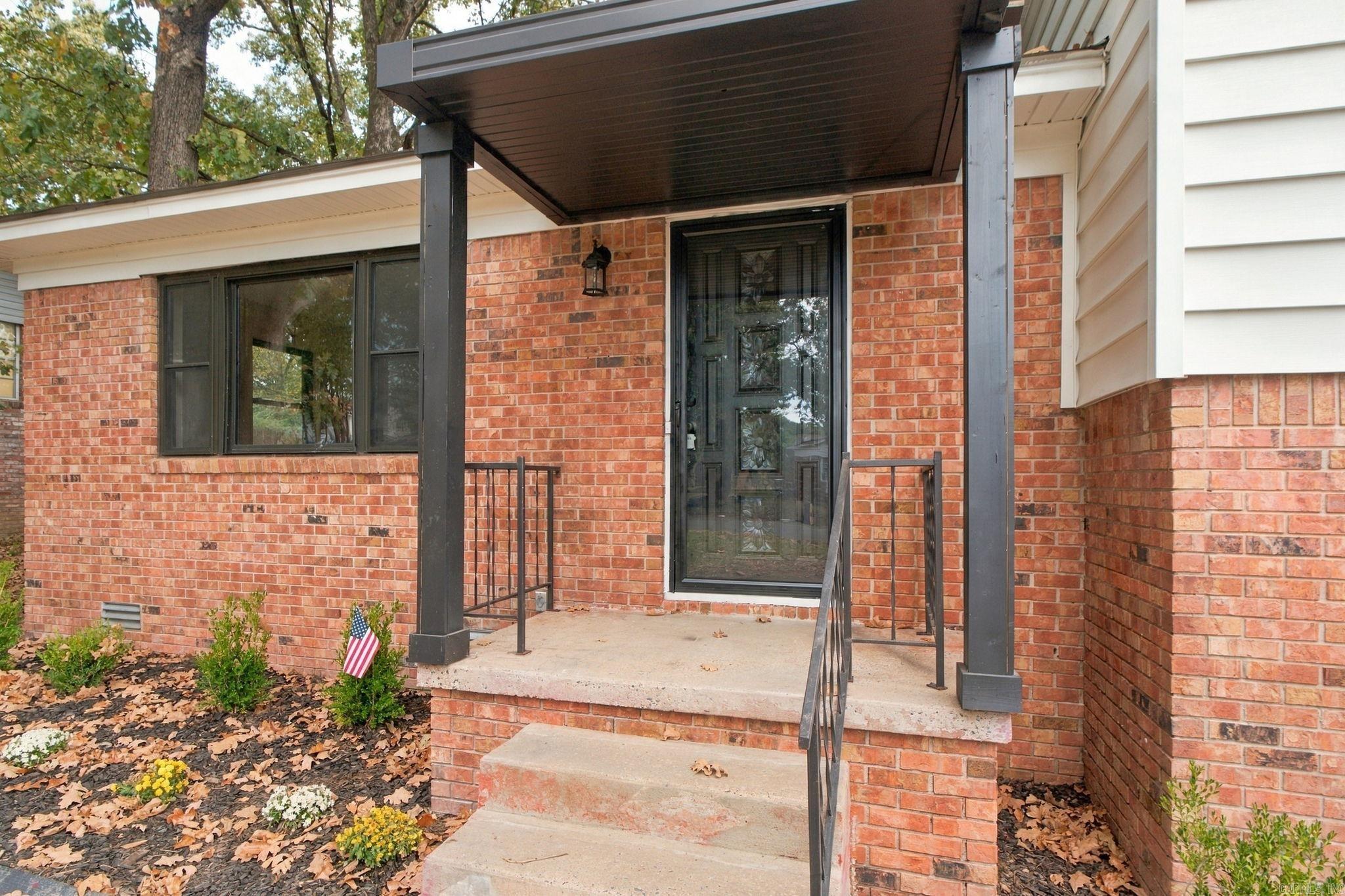 8704 Holiday Drive — photo 2