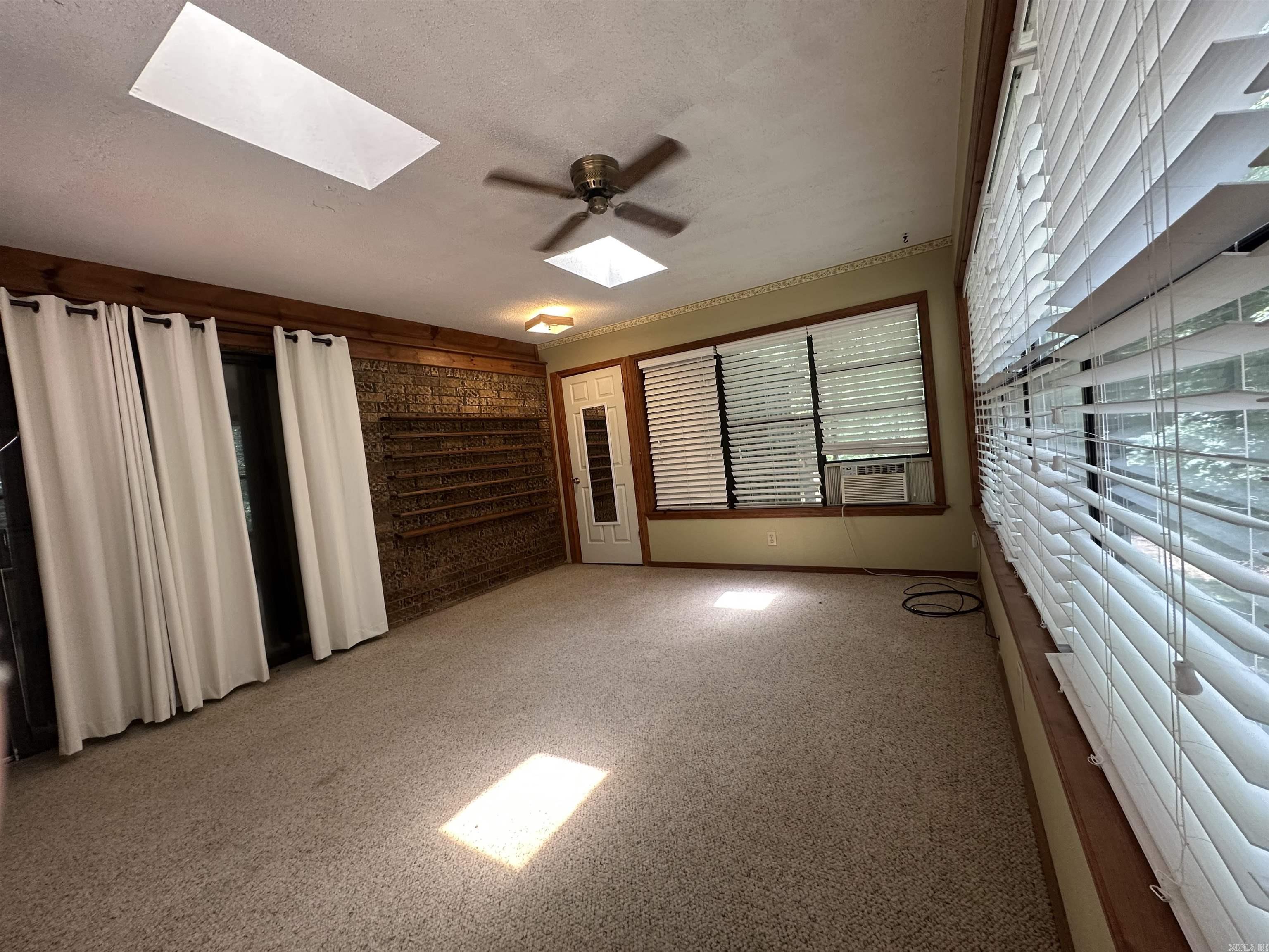 4936 Highway 375 W Mena, AR 71953