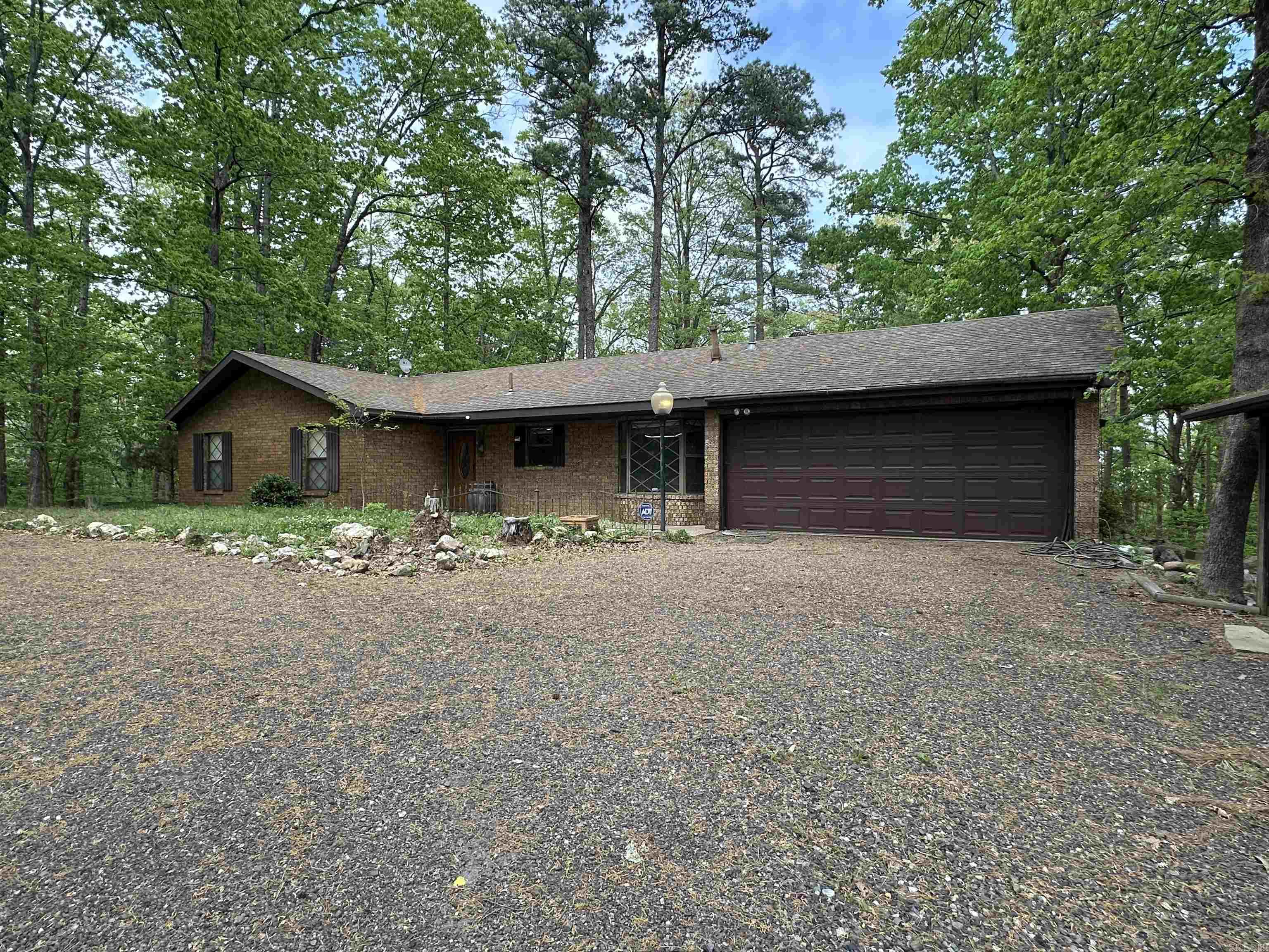 4936 Highway 375 W Mena, AR 71953
