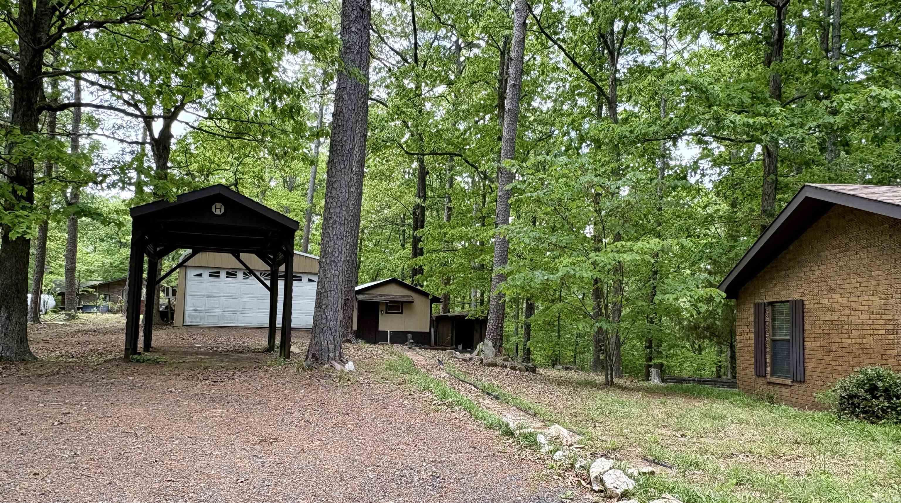 4936 Highway 375 W Mena, AR 71953