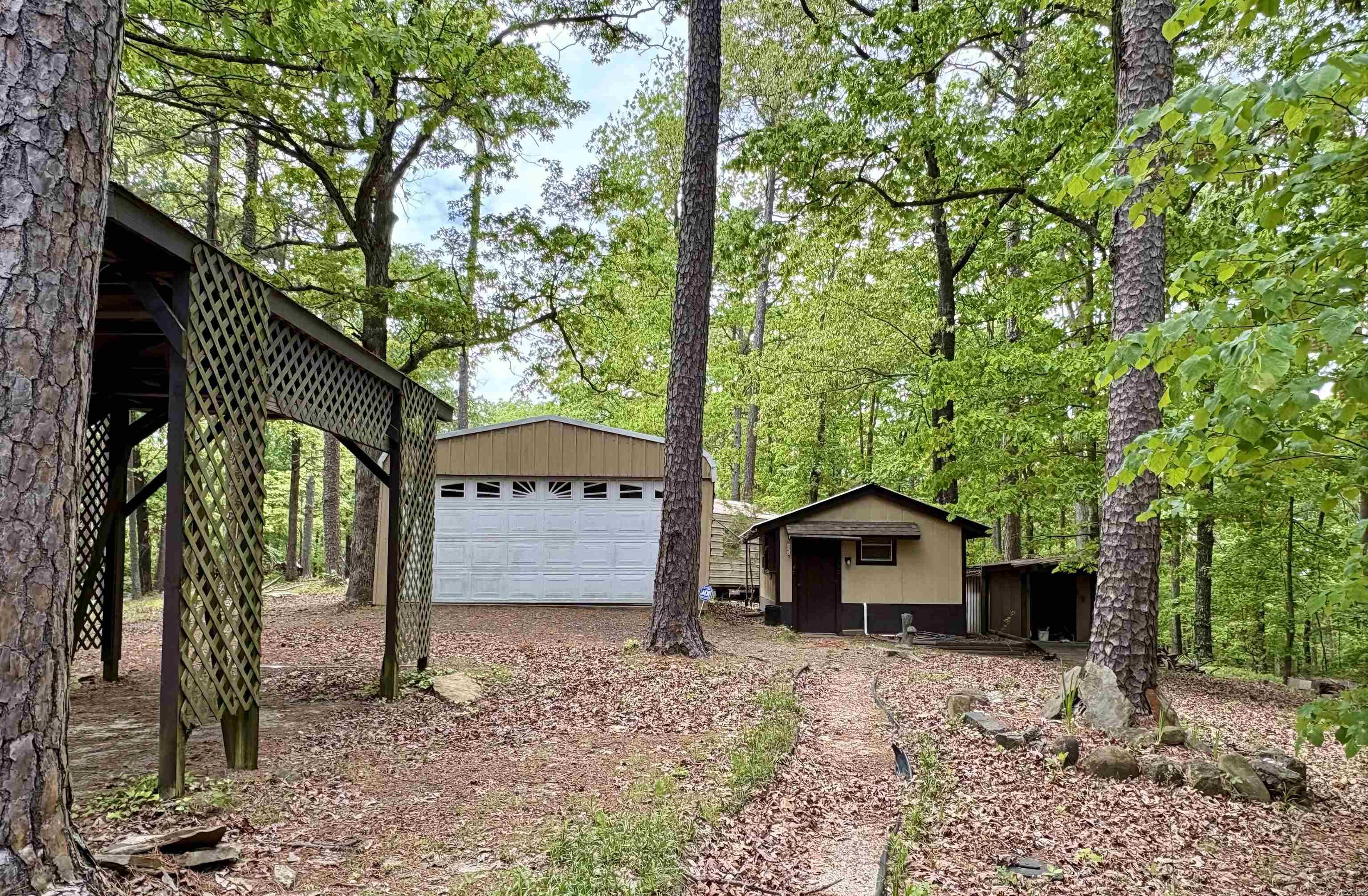 4936 Highway 375 W Mena, AR 71953