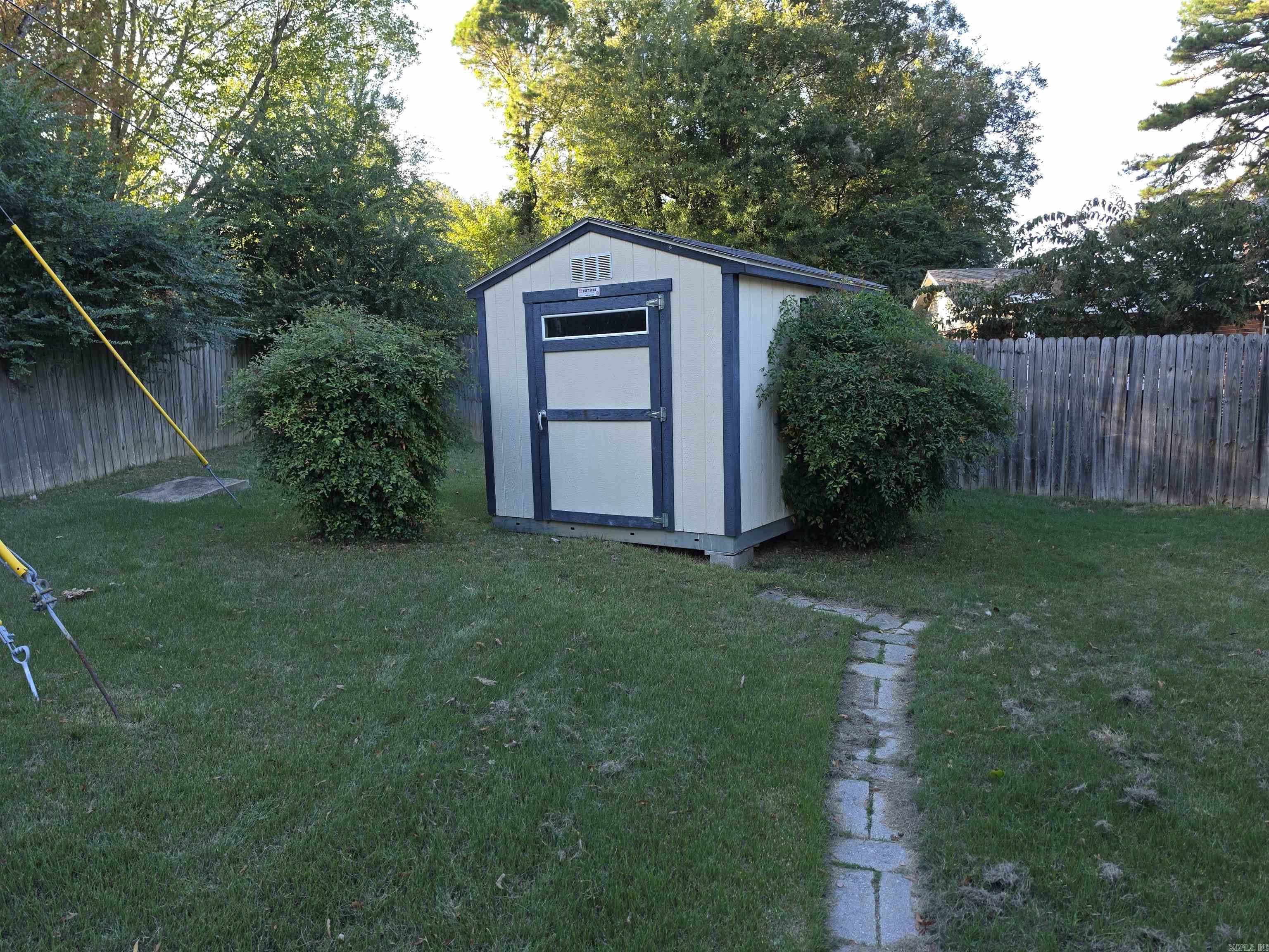 17 Dalewood — photo 4
