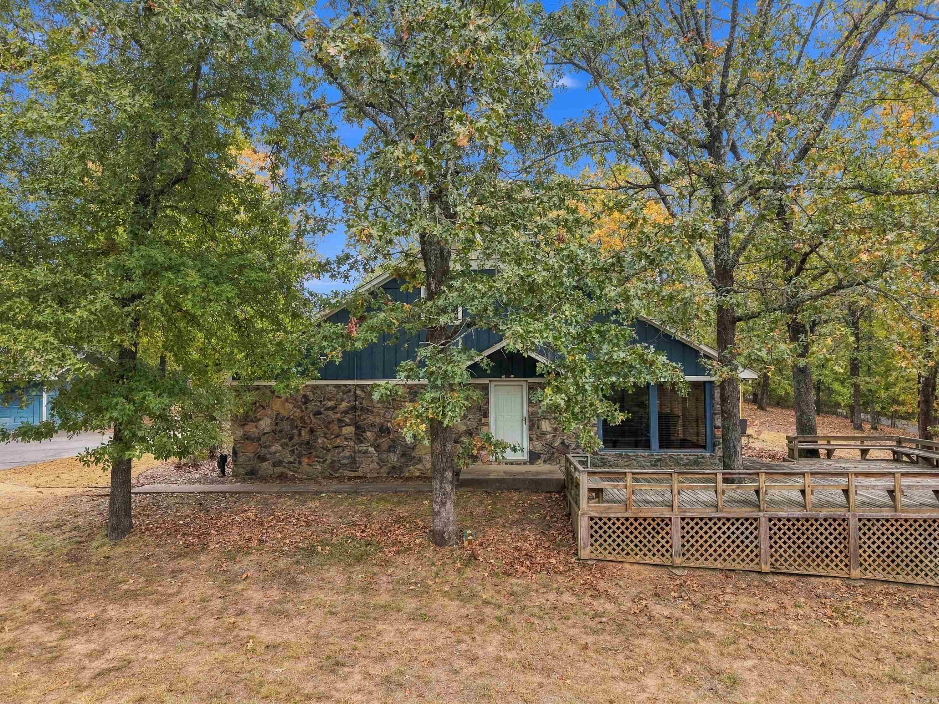 2 Caddo Dr — photo 2