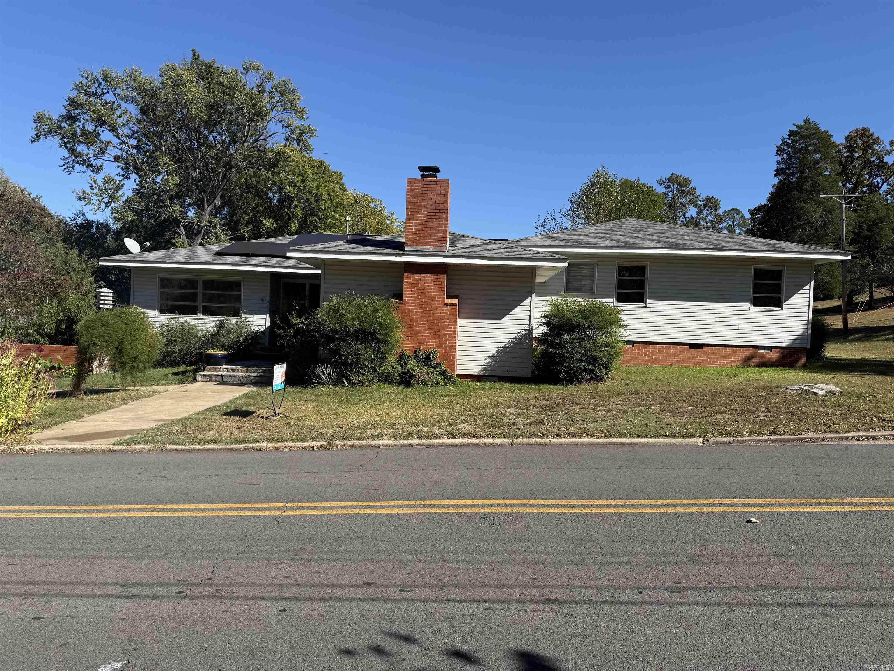 405 S St. Joseph St. Streets — exterior