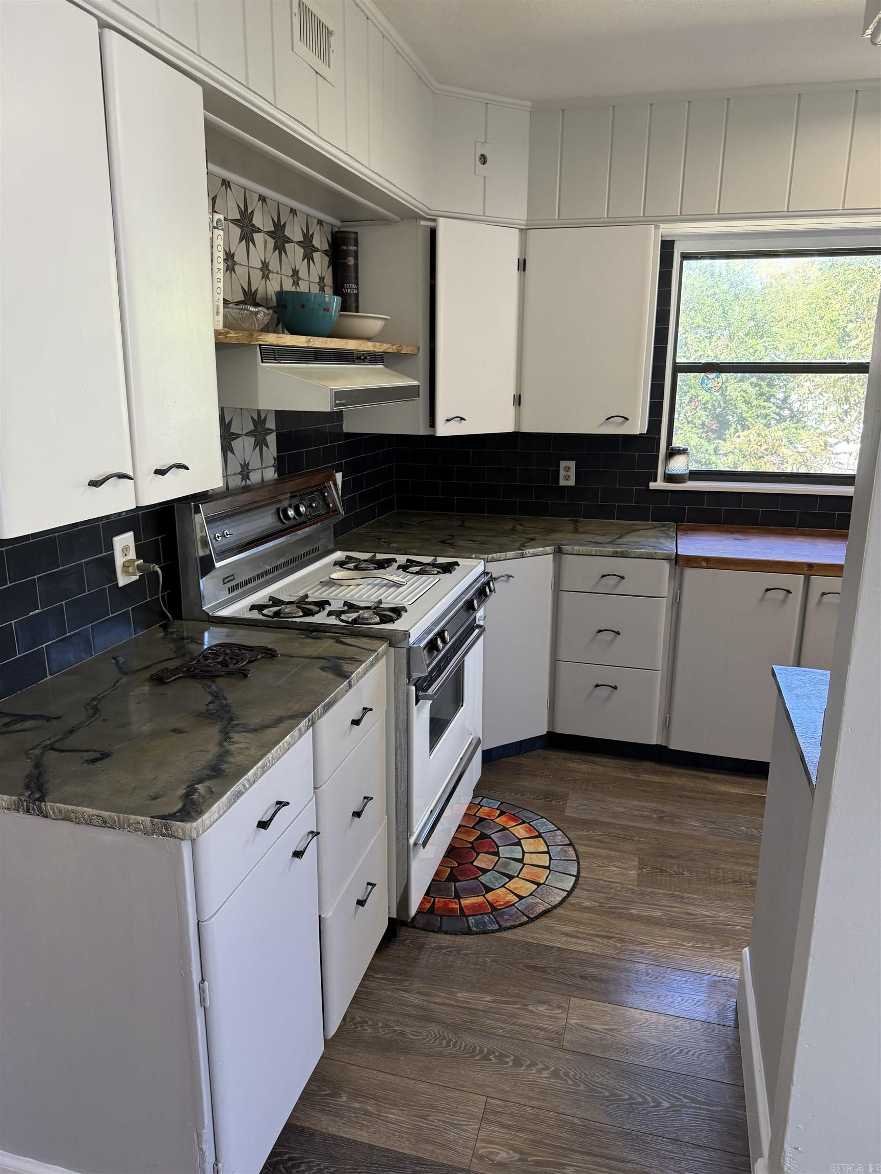 405 S St. Joseph St. Streets — photo 3