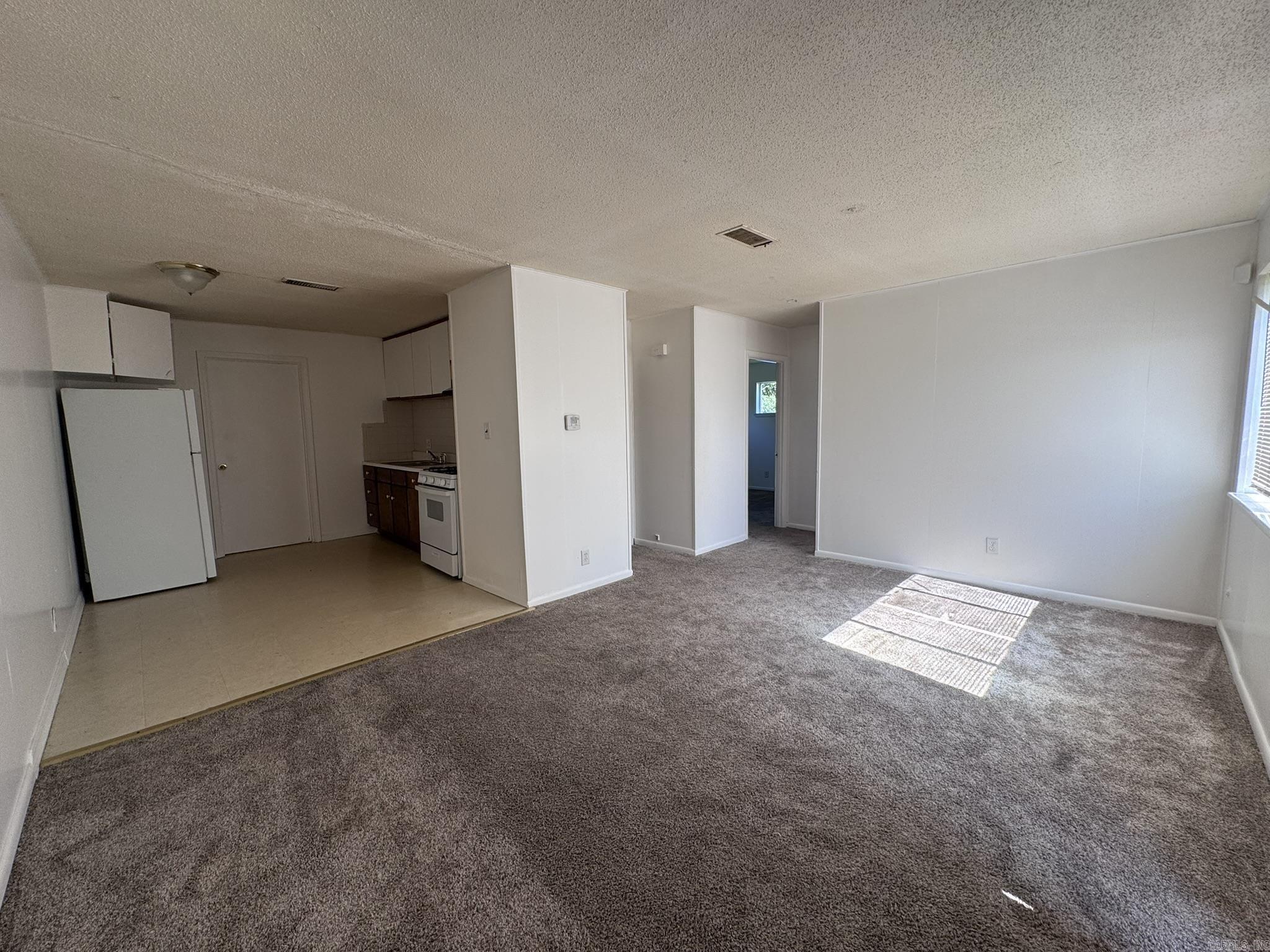 713 Smart Street — photo 5