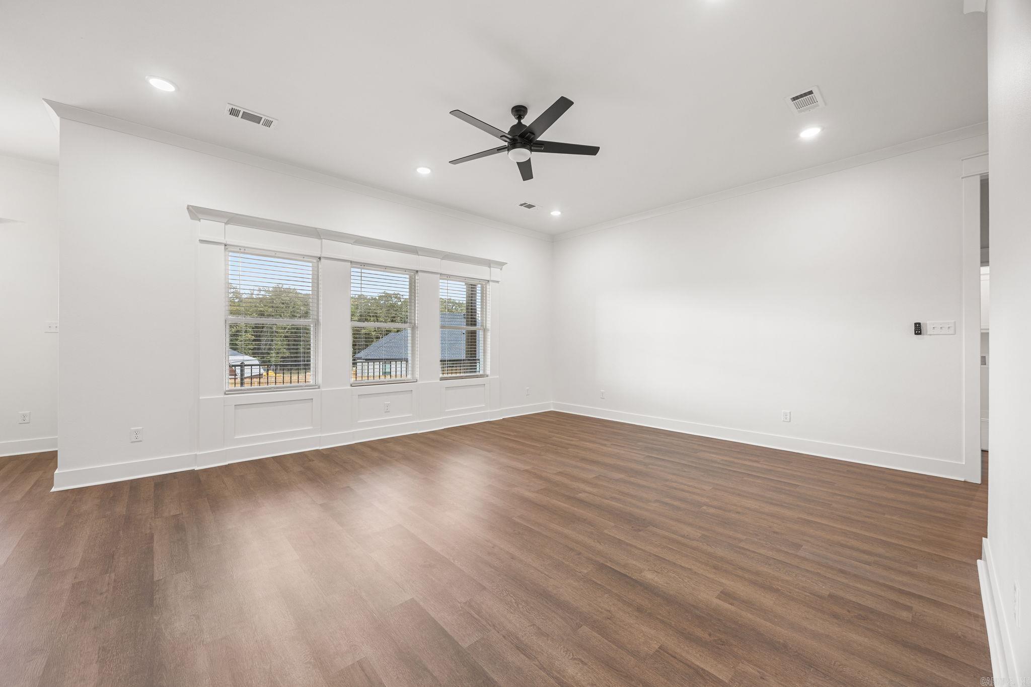 125 Michael Drive — photo 5