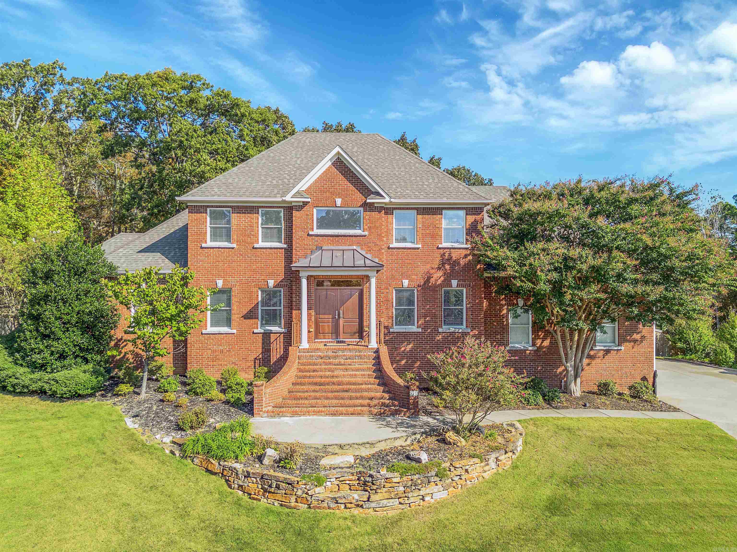131 Noyant Drive — exterior