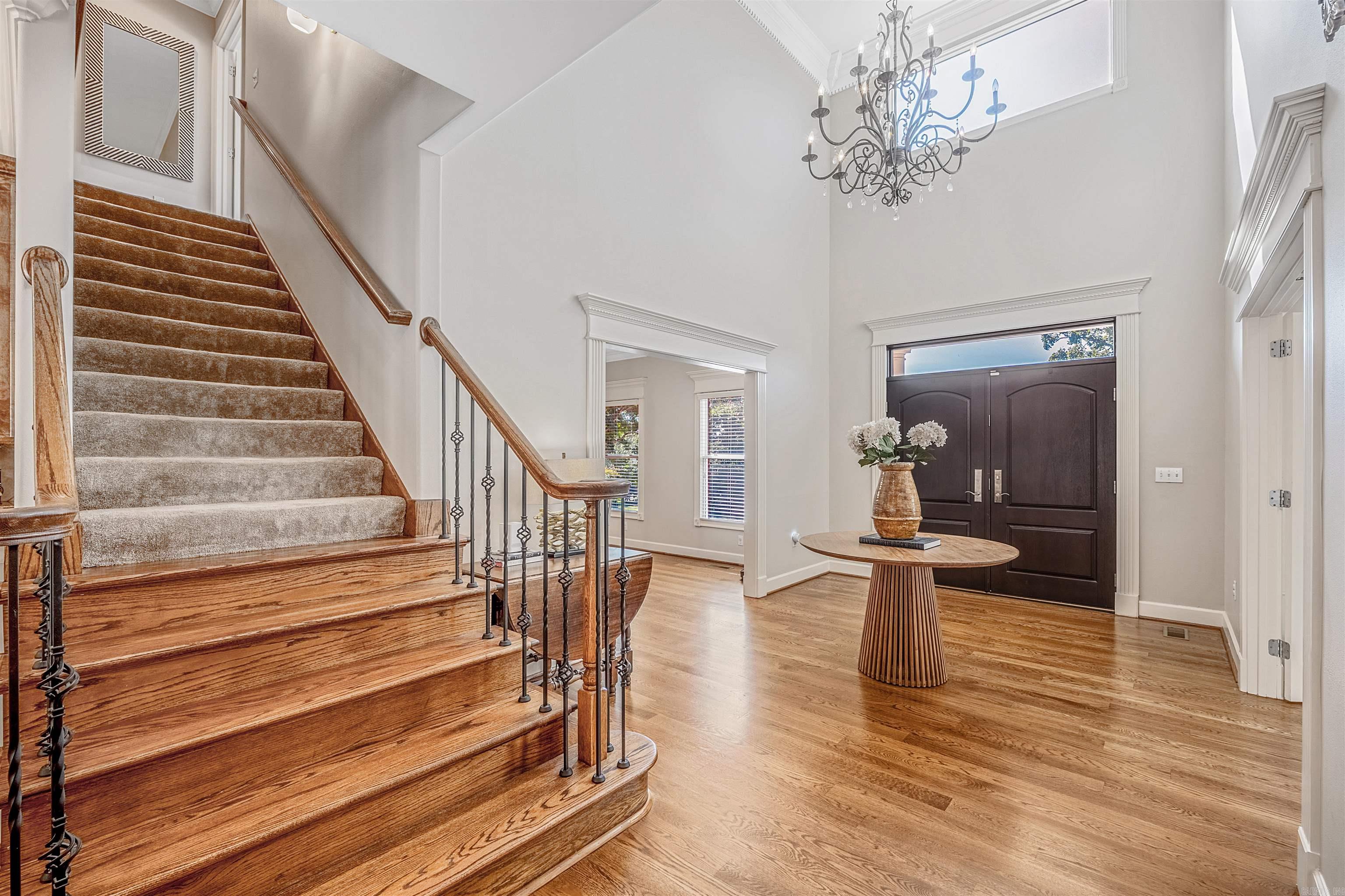 131 Noyant Drive — photo 2