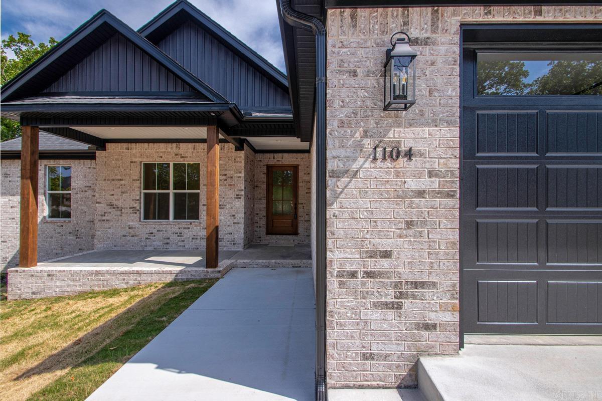 1104 Dowden Lane — photo 3