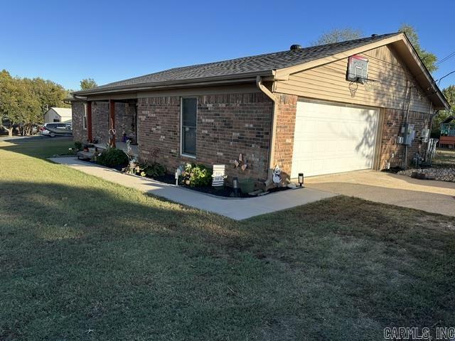 8022 Zuber Road — photo 2