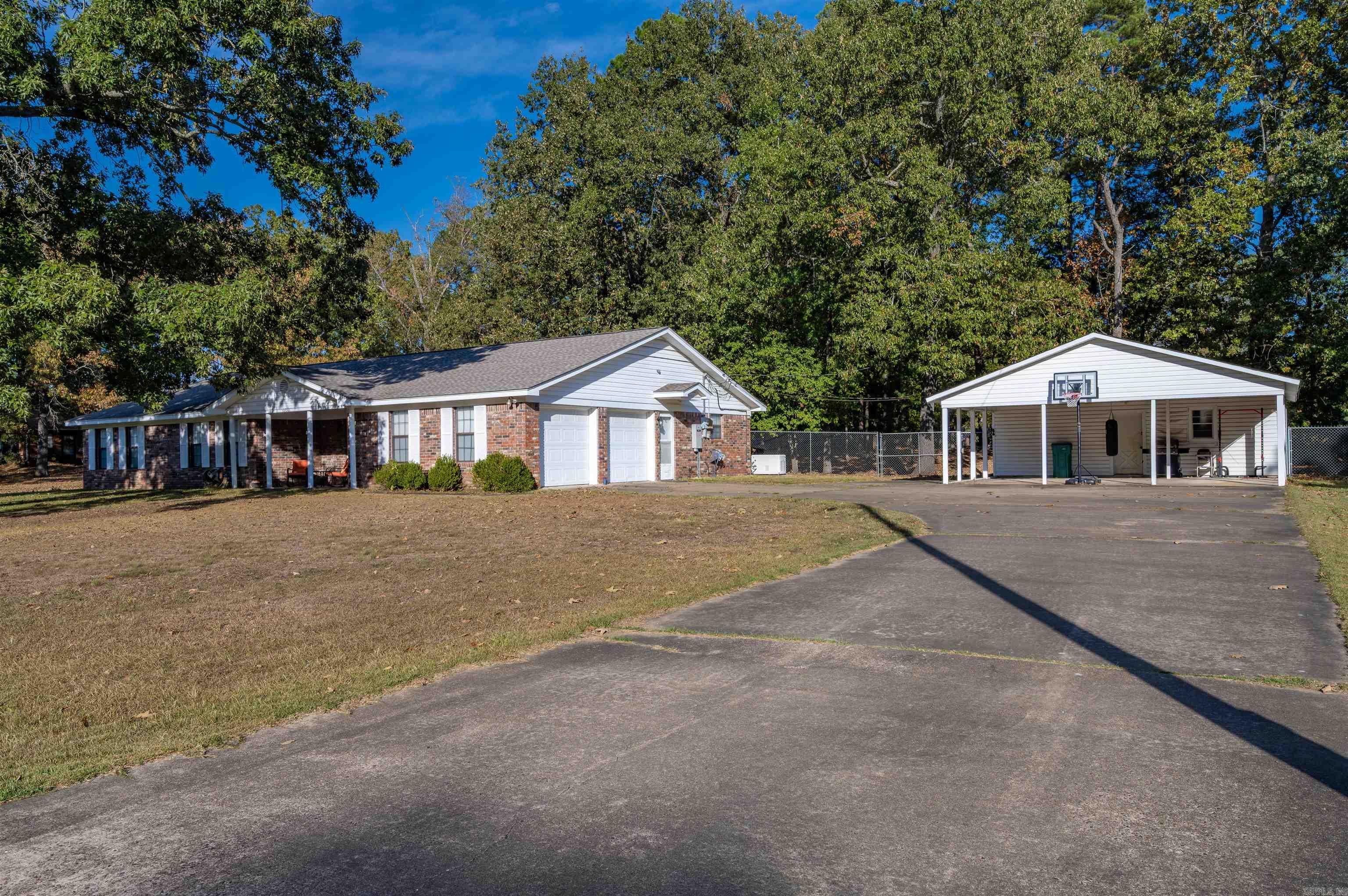 1001 Cara Jane Dr — photo 3