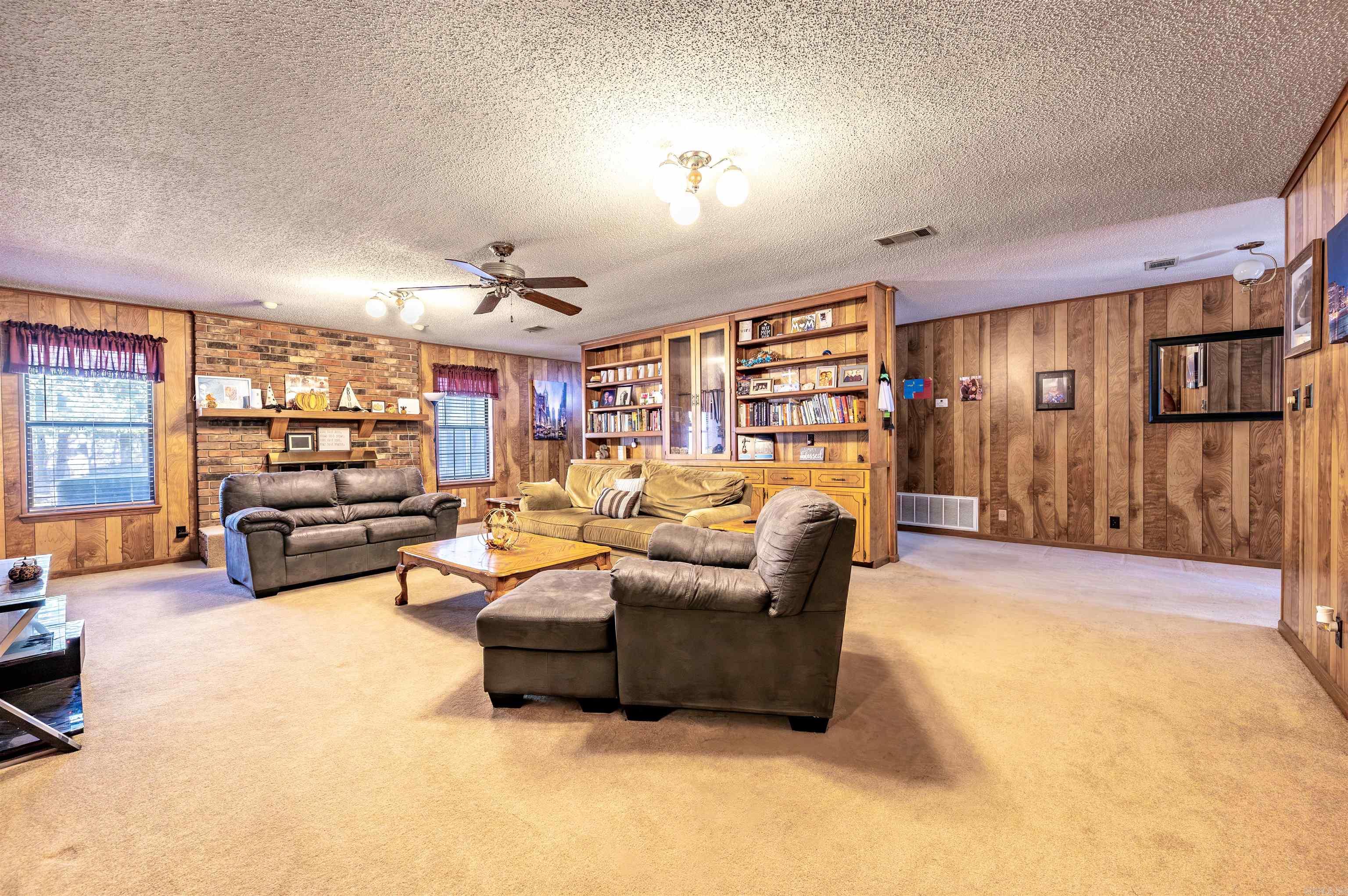 1001 Cara Jane Dr — photo 5